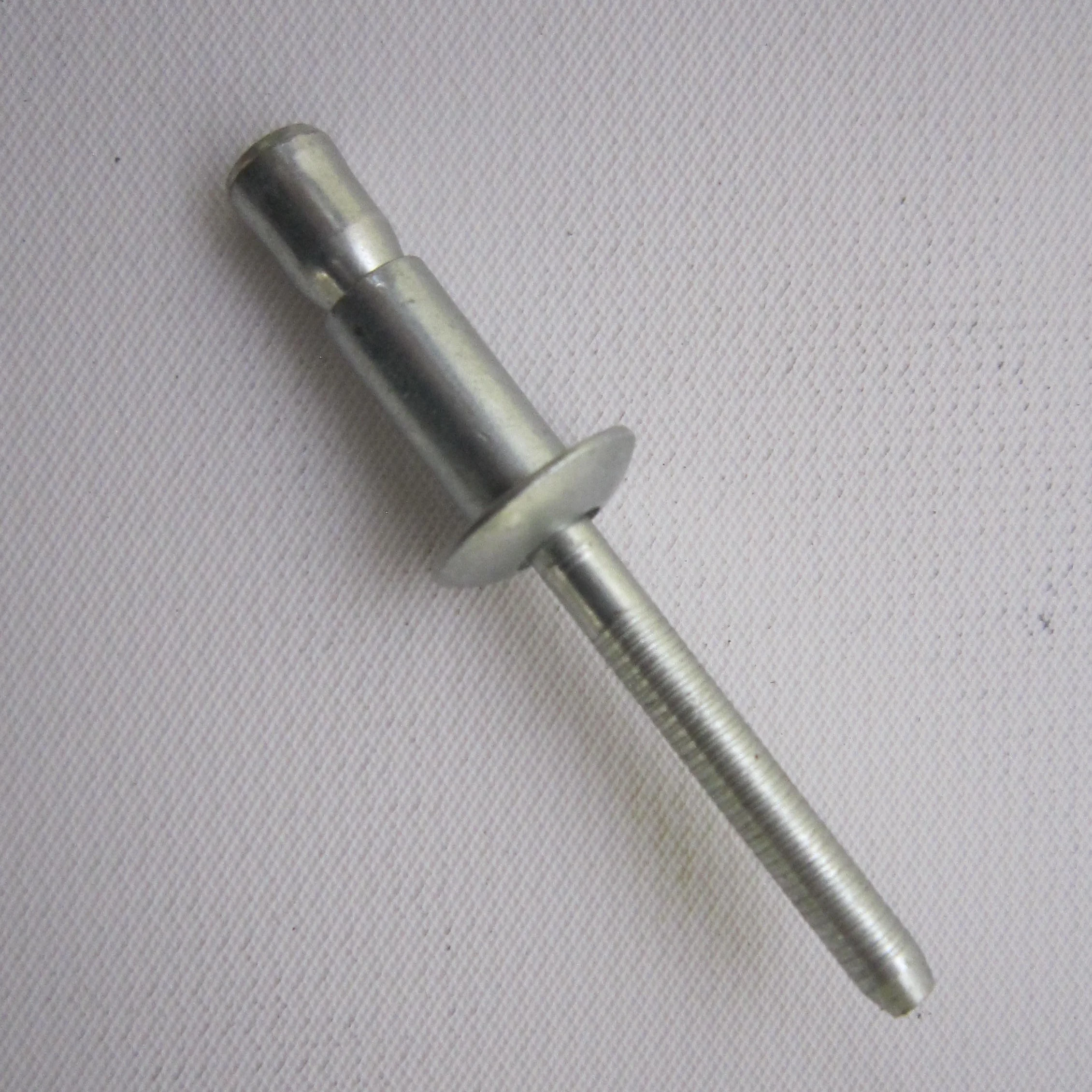 Rivet 676-6184-50 — TeamFast