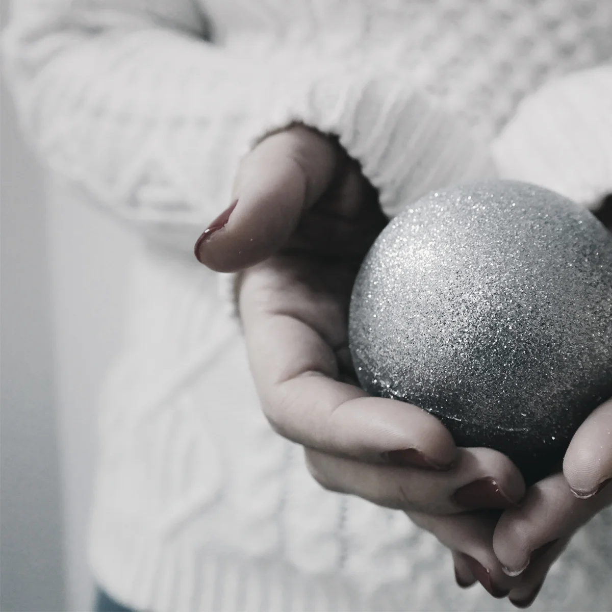 Altruism: Why We Gift & How To Do It Meaningful 