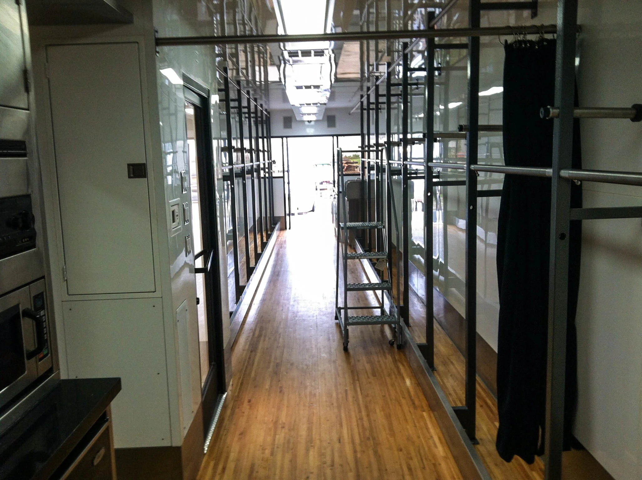 Wardrobe 1 Int - Racks.jpg