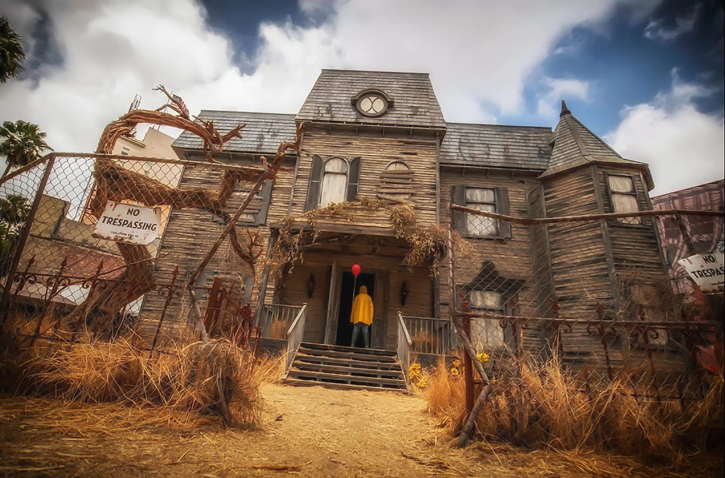 <h6 >NEIBOLT HOUSE HOLLYWOOD <h6/><h2>WARNER BROS.<h2/>