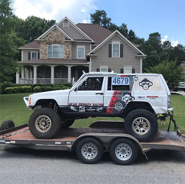 Already cleaned up and ready to get pulled a part! Gotta figure out the engine issue this week! @cavfab_4x4
@prpseats
@treadwright
@bulldogwinch
@ironman4x4fab 
@eastcoastgearsupply
@adamsdriveshaft 
@filthyaddictionsoffroad 
@radfloshocks
@yukongear