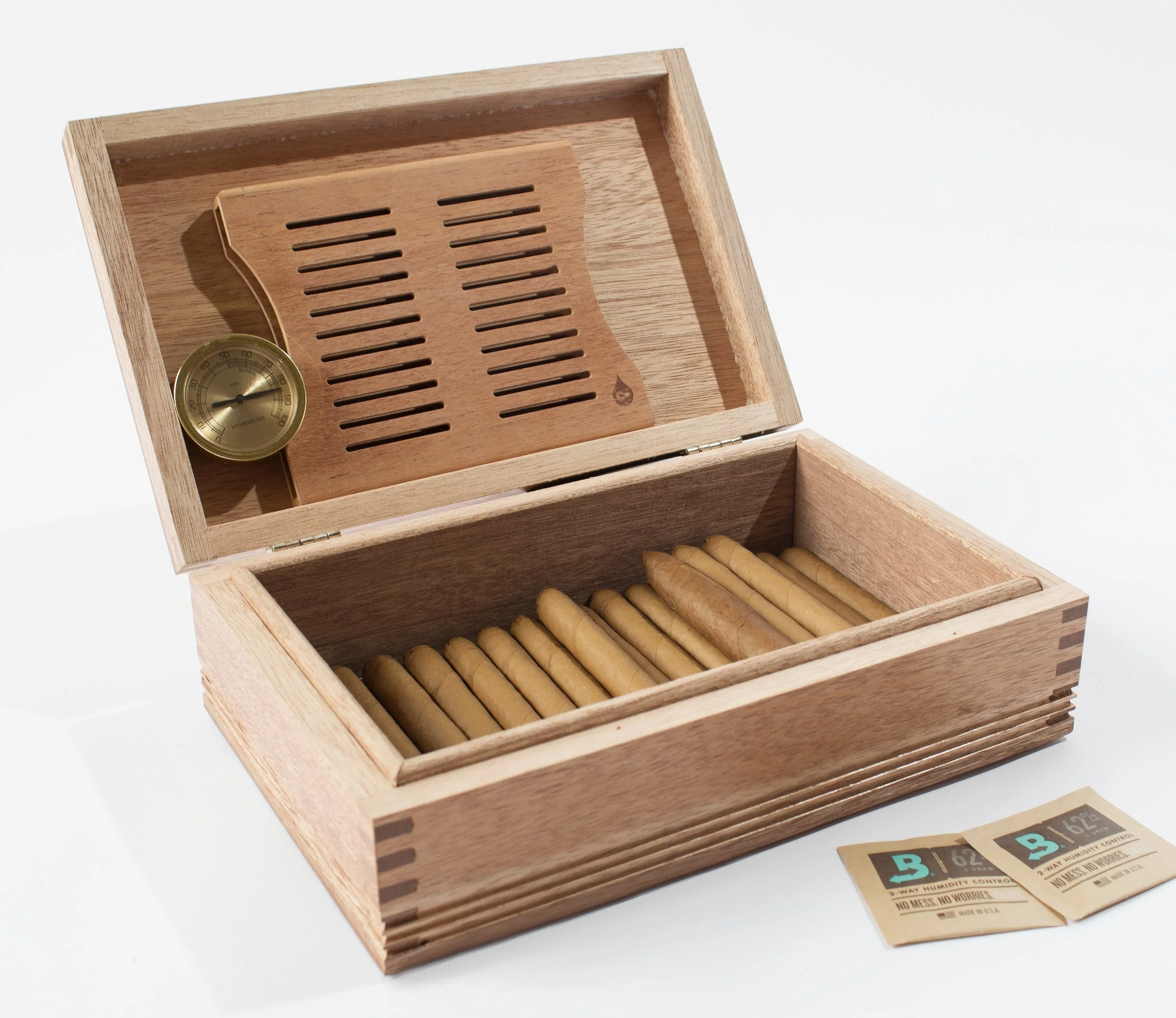 #HNE1 Cigar Humidor OPEN1.jpg