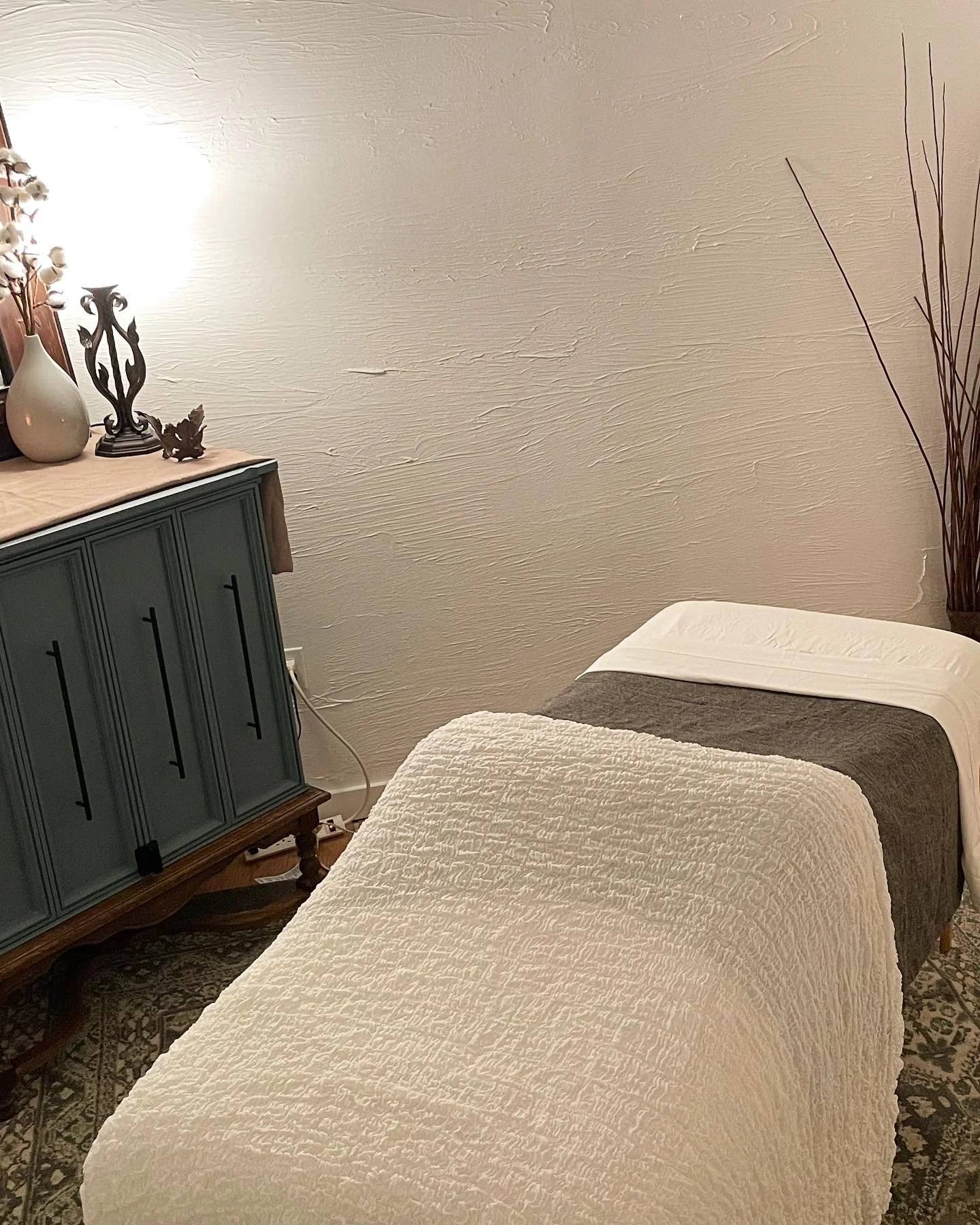 Spa room for rent — Facial Spa & Skin Kin