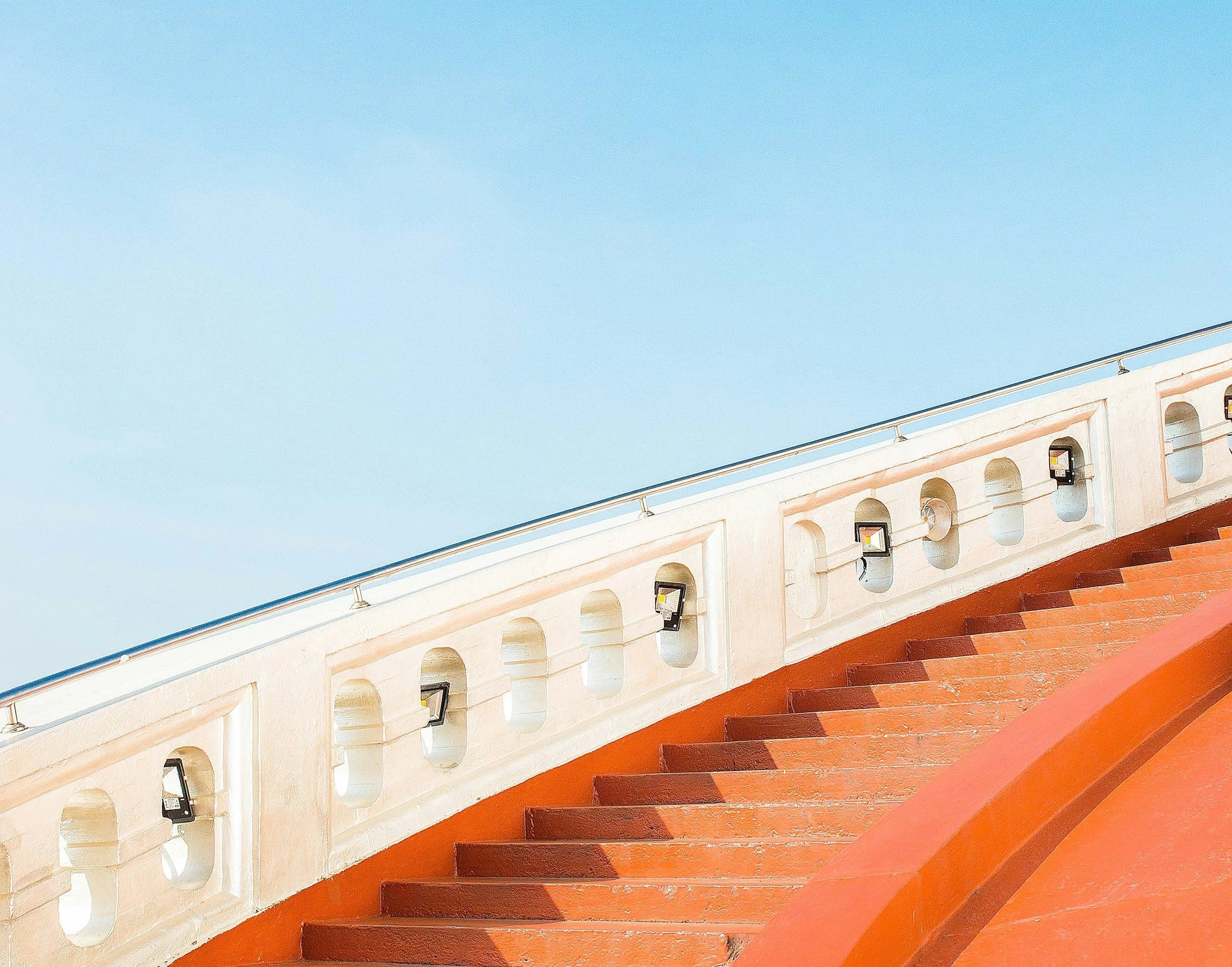 How to Keep Your Marketing Going When You’re Very, Very Busy (Mind Behind the Marketing – Part 1)