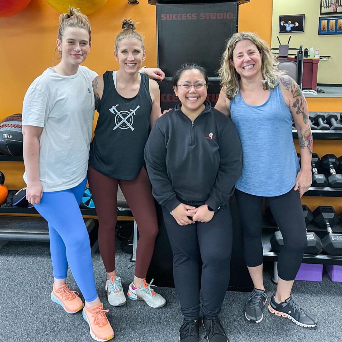 Client spotlight: we love training Marjorie and her team at @themarjorieadamteam - it's great to see businesses who take care of their staff - what better way to bond than with a good sweat! Thanks for trusting us to take care of your team 

P.s. int