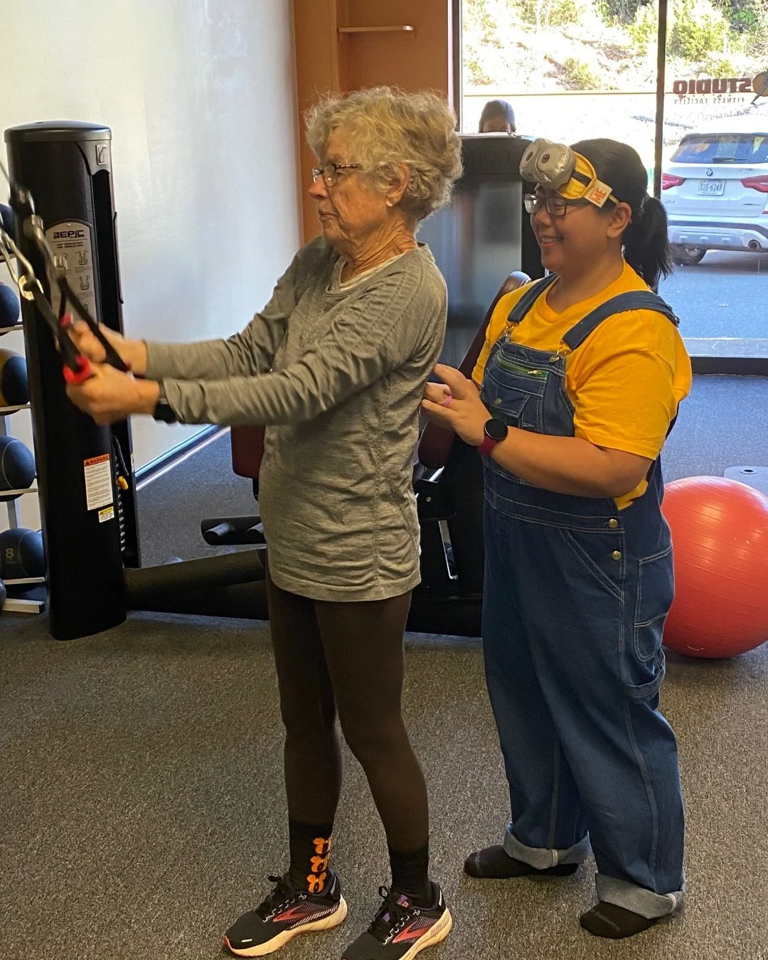 Have you signed up for our Halloween Buddy Group Training yet? 
Join us Wednesday October 29th from 5pm to 6pm for a special buddy workout- bring a guest free! Costumes encouraged and winner of our costume contest gets a prize!
Stop by the Front de