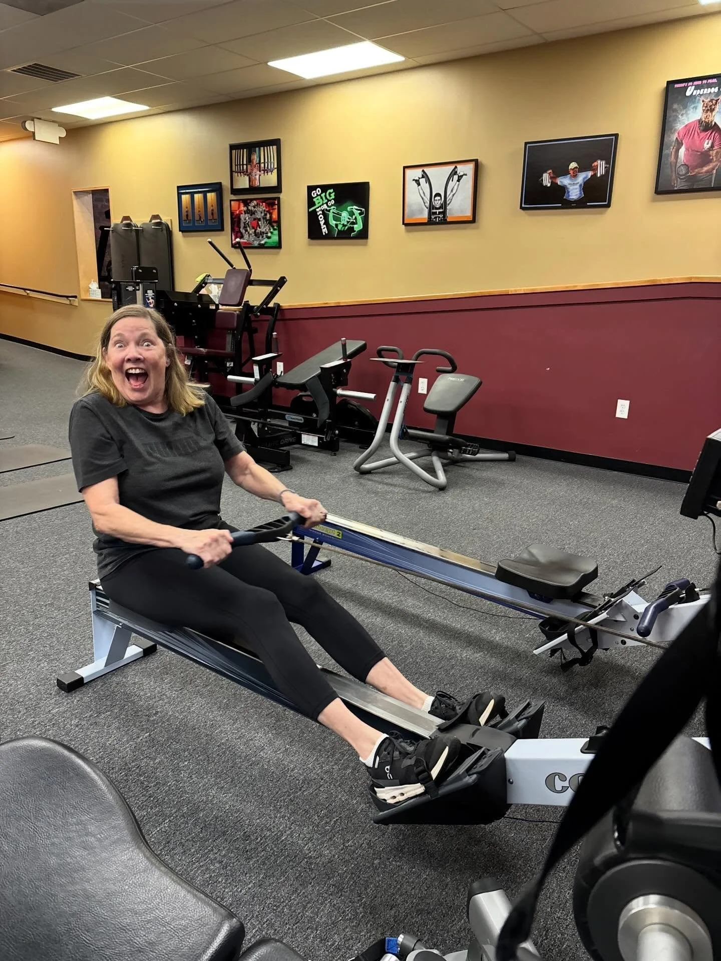 Smiles, sweat, and showing up 💪

Cardio doesn't have to be a chore... not when you're doing it alongside your trainer and a community that lifts you up 

Members- Want to give cardio a try? Join us on Thursdays at 12:15p or 6p for Core-dio- a guided
