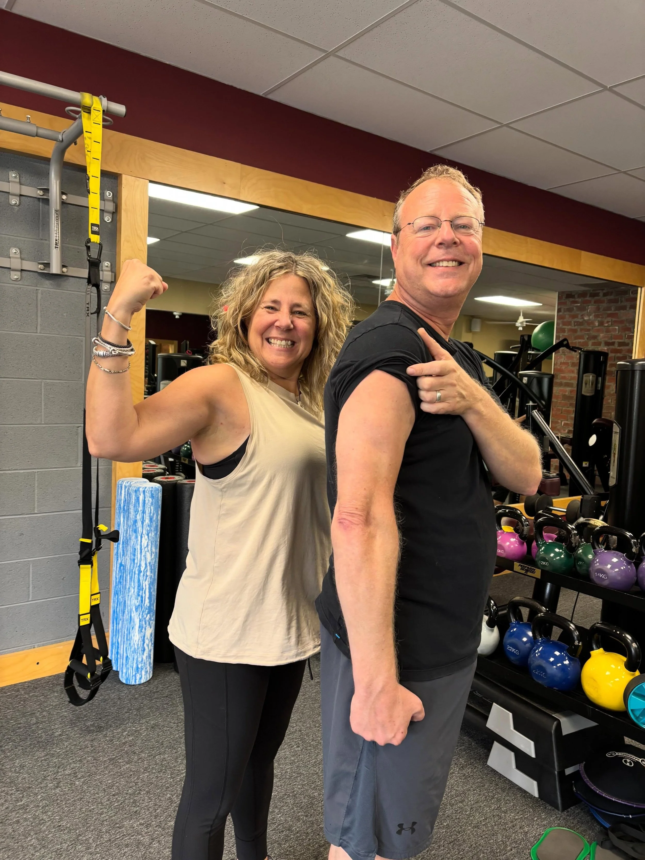 Post small group training flex 💪

@marjorieadamteamrealtors are busy with their real estate business but still make time each week to take care of their minds and bodies! 

Are you  busy professional who wants to move better, feel better live better