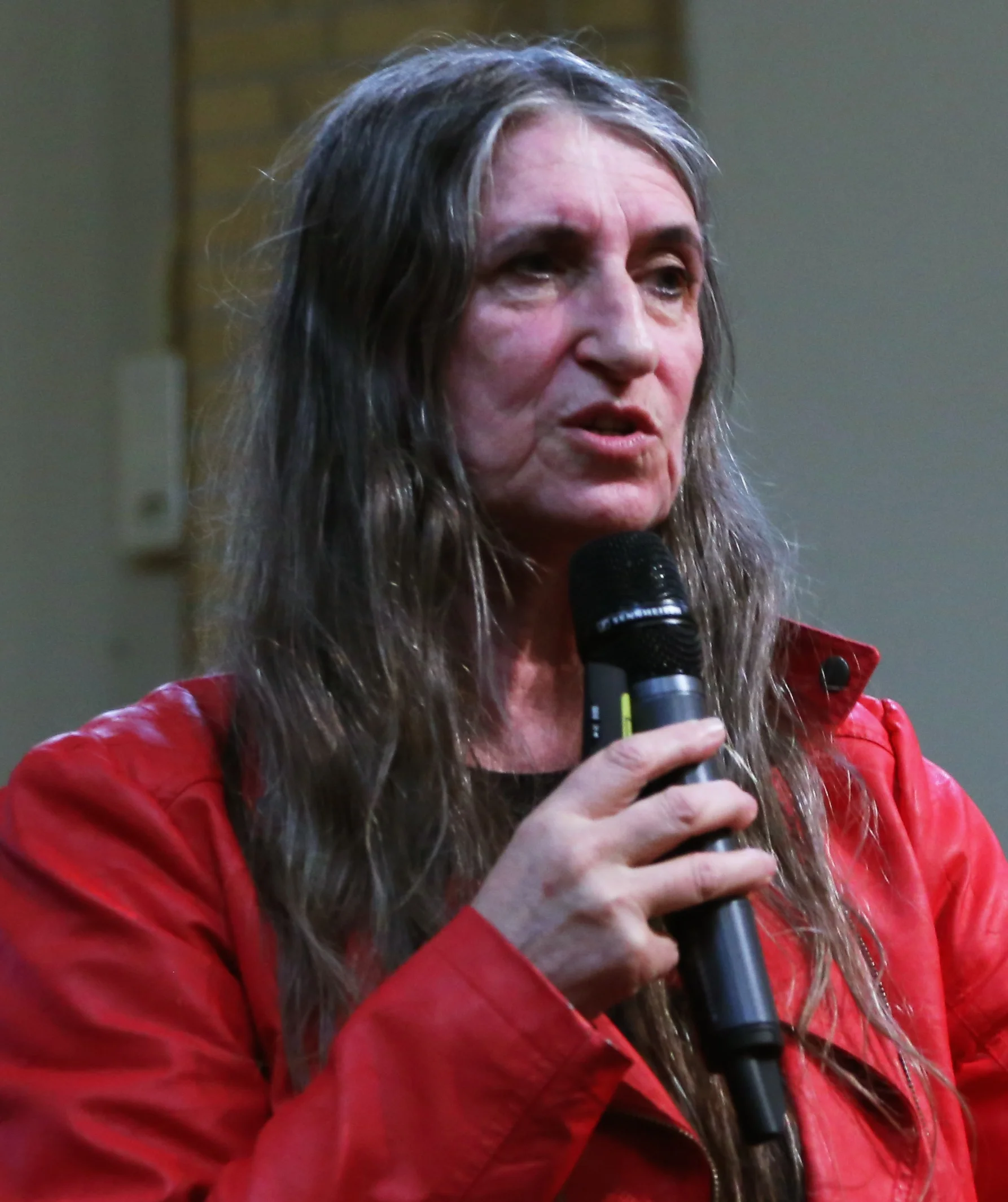 MARTINE DELFOS Ambassadeur