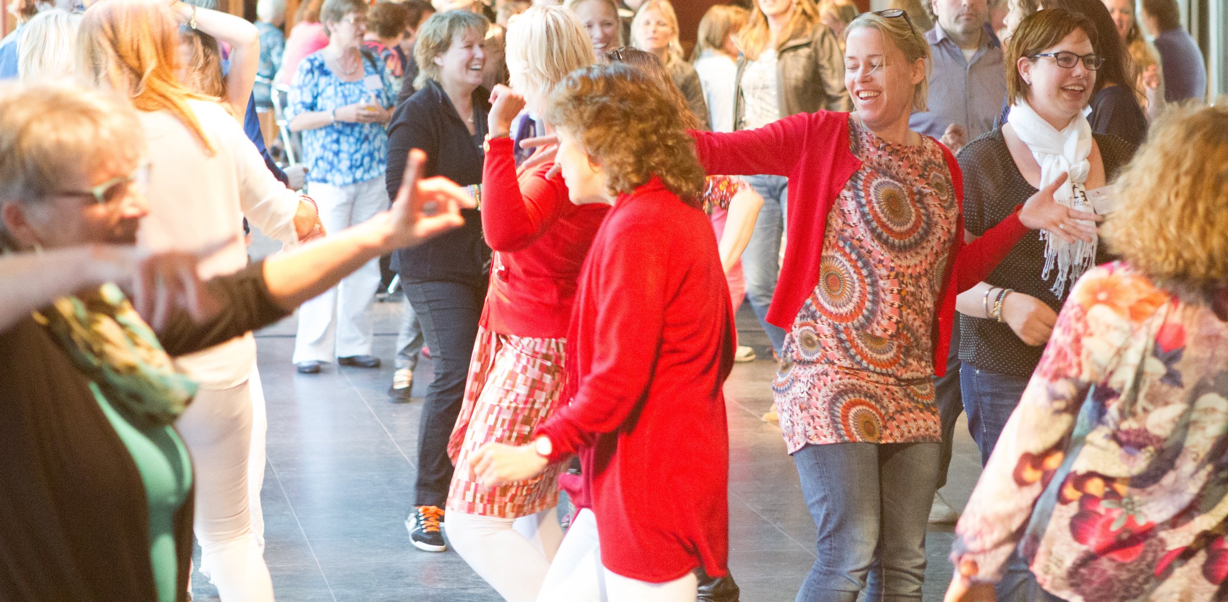   Mama Vita  "Fijn om een netwerk van mensen om je heen te hebben die soortgelijke ervaringen hebben en aan een half woord genoeg hebben." 