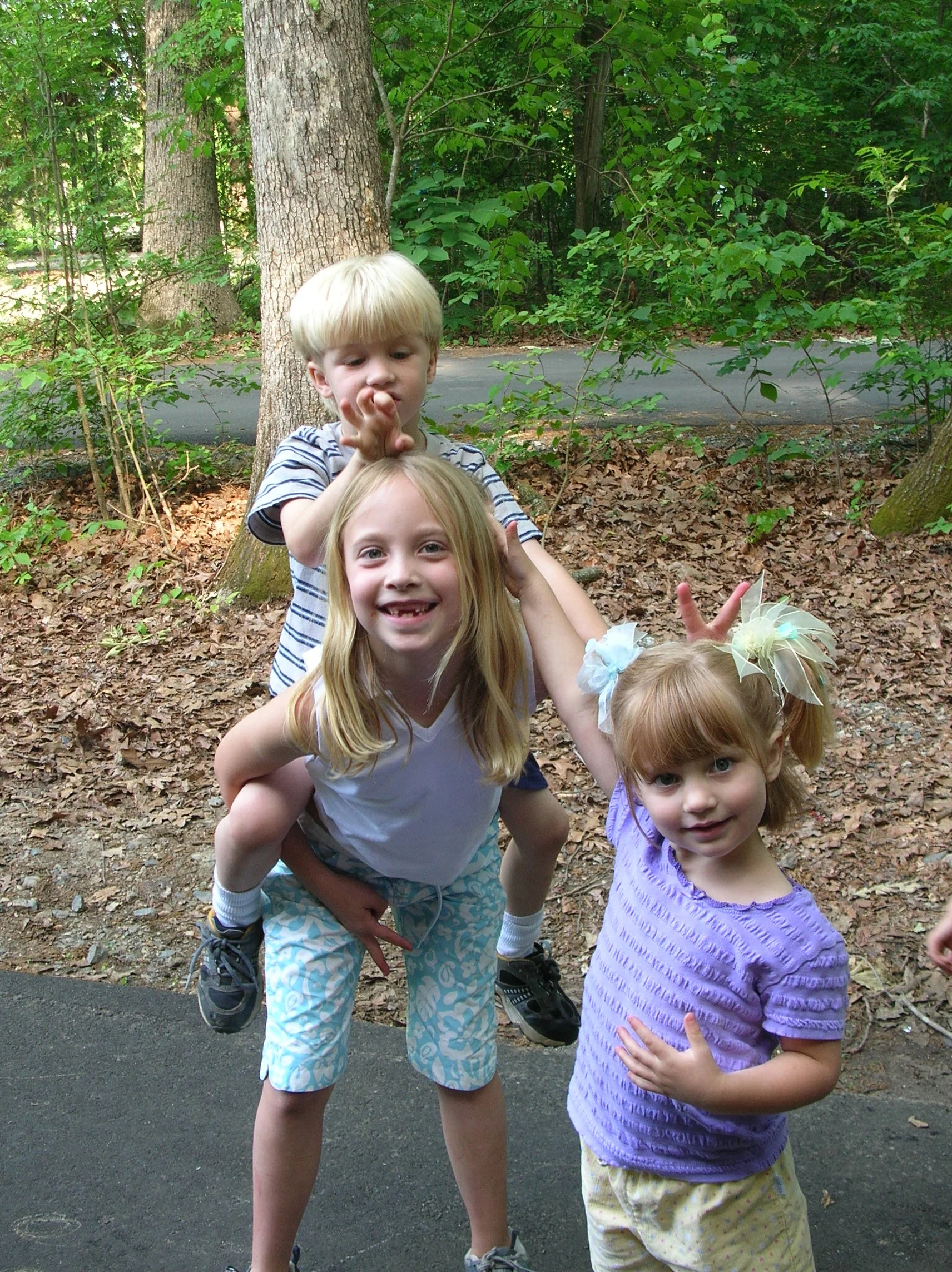 Addie playing with her cousins