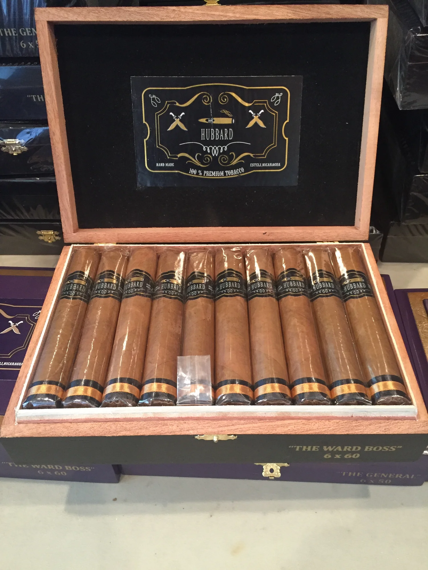 tobacco boss The Ward Boss 20 count box — RS Hubbard Tobacco