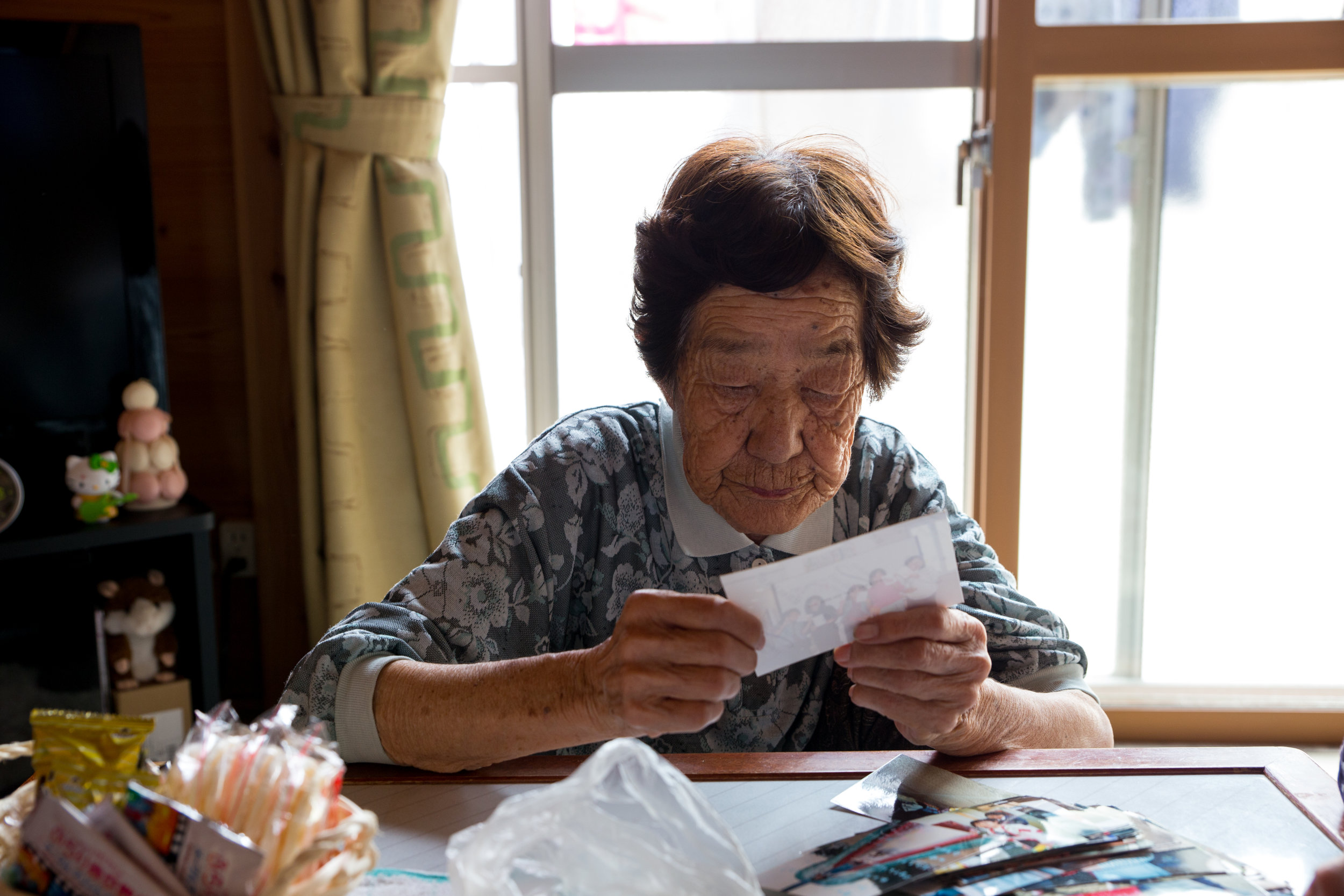  Kiyoko Shiga lived in Naraha for over 60 years. Family photos are the only memories she has to remember her longtime home. 