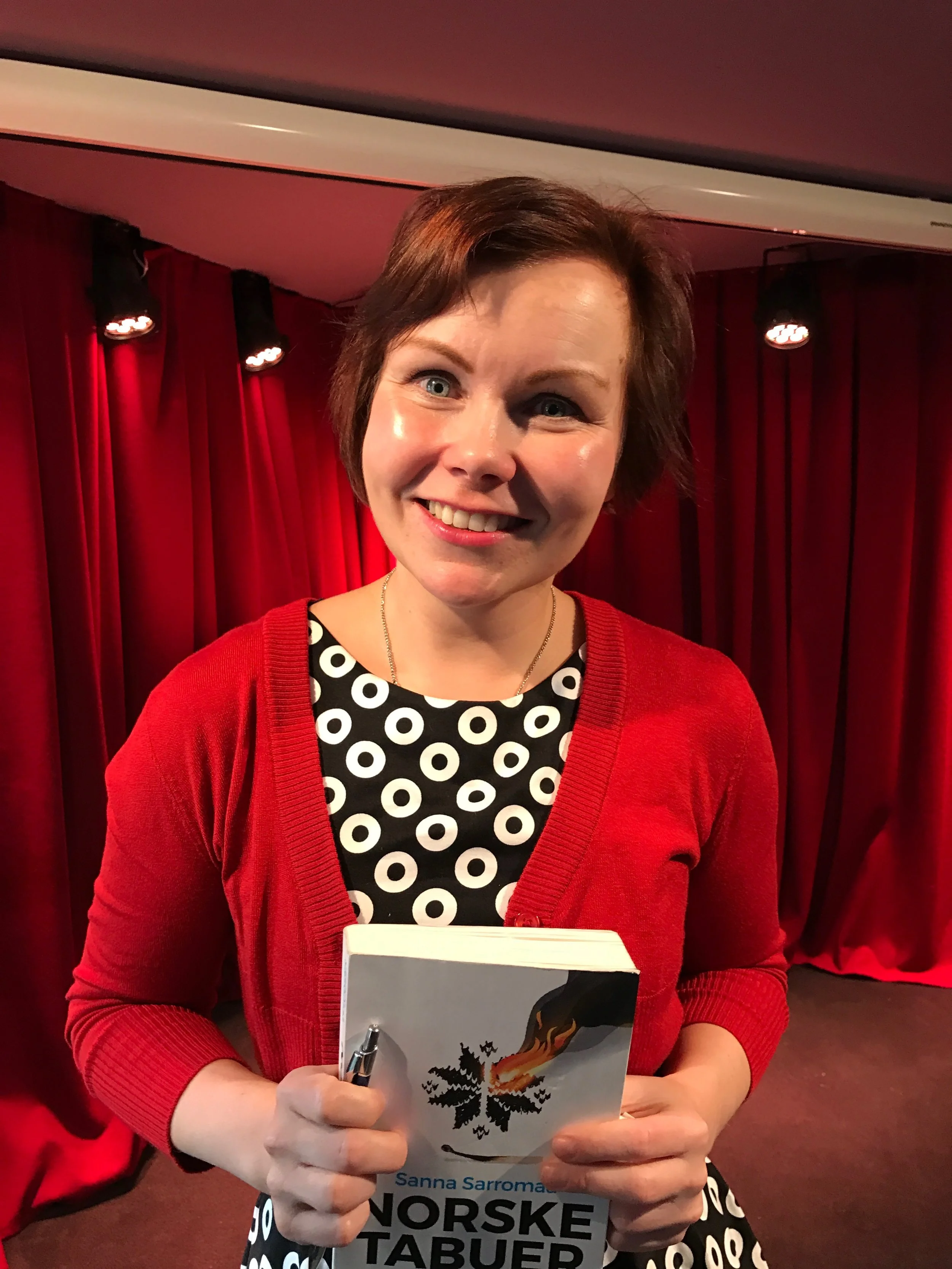 - Dere nordmenn er så lettsåret, sier Sanna Sarromaa som elsker landet hun liker å provosere.