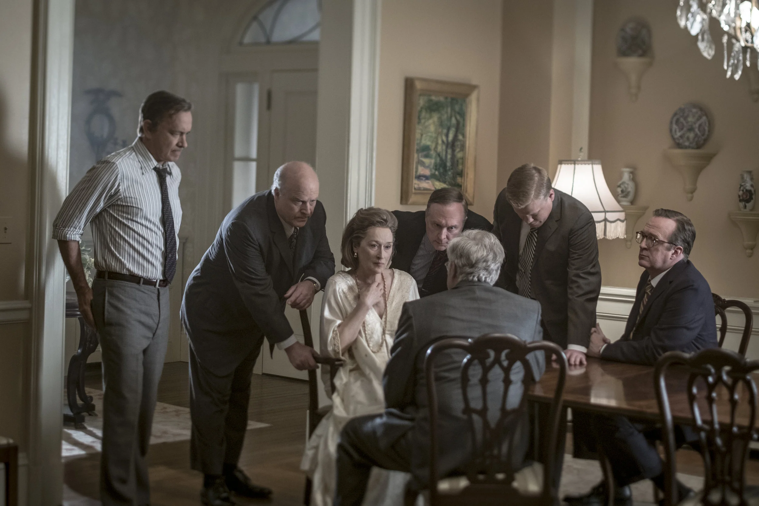 Steven Spielberg lar aviseier Kay Graham ta sin søte hevn over mannfolk som ikke tiltror henne styrke og evne til å lede The Post videre i krevende tider.