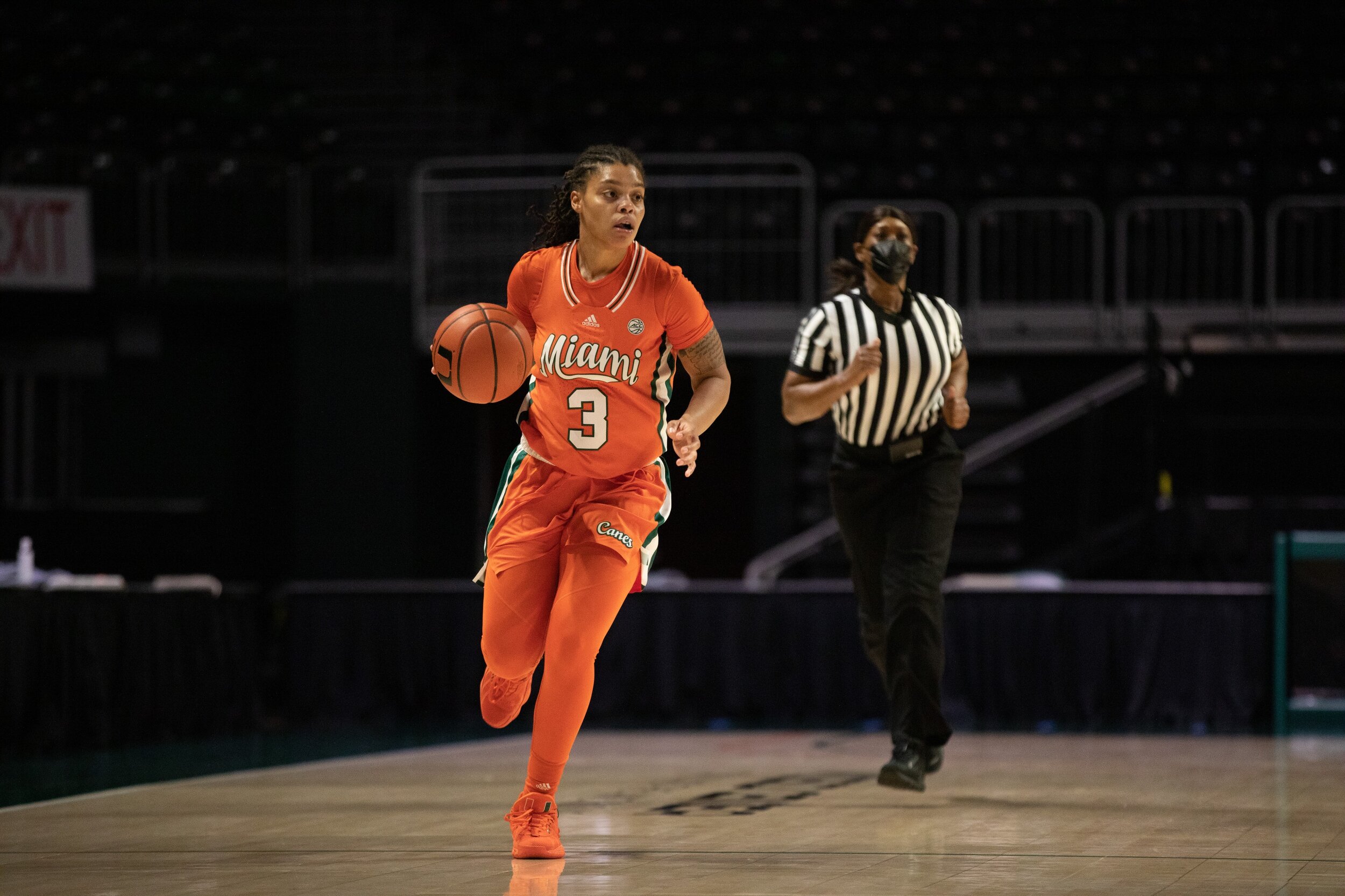 EvHTxQxVEAEC_CJ.jpg