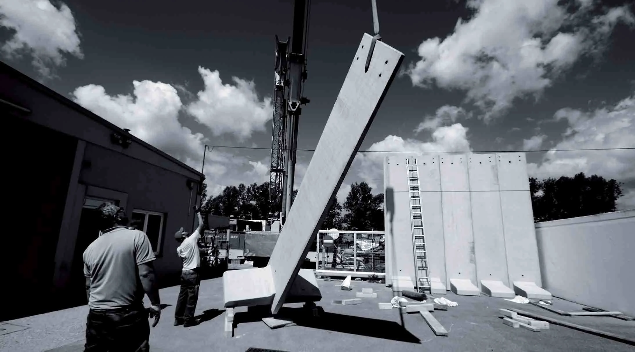Film-Still, Einlagerung Israel/West Bank Wall, Blank Space, Largest Common Divider, Lia Sáile, Österreich, 2014