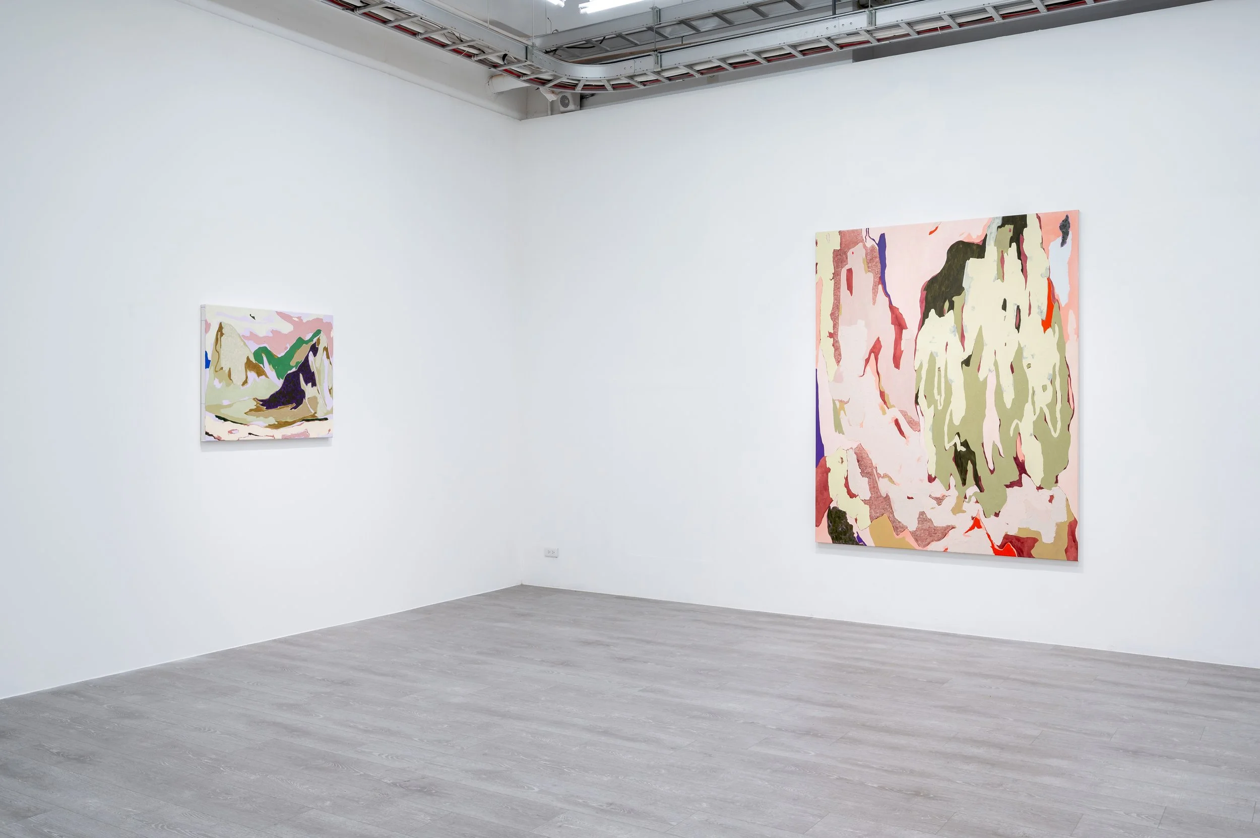 Ausstellungsansicht: Traverse Heights Right to the Edges, Yiri Arts, Teipeh, TW, 2025; Arbeiten: From Side to Side, Grown on a Steep Slope