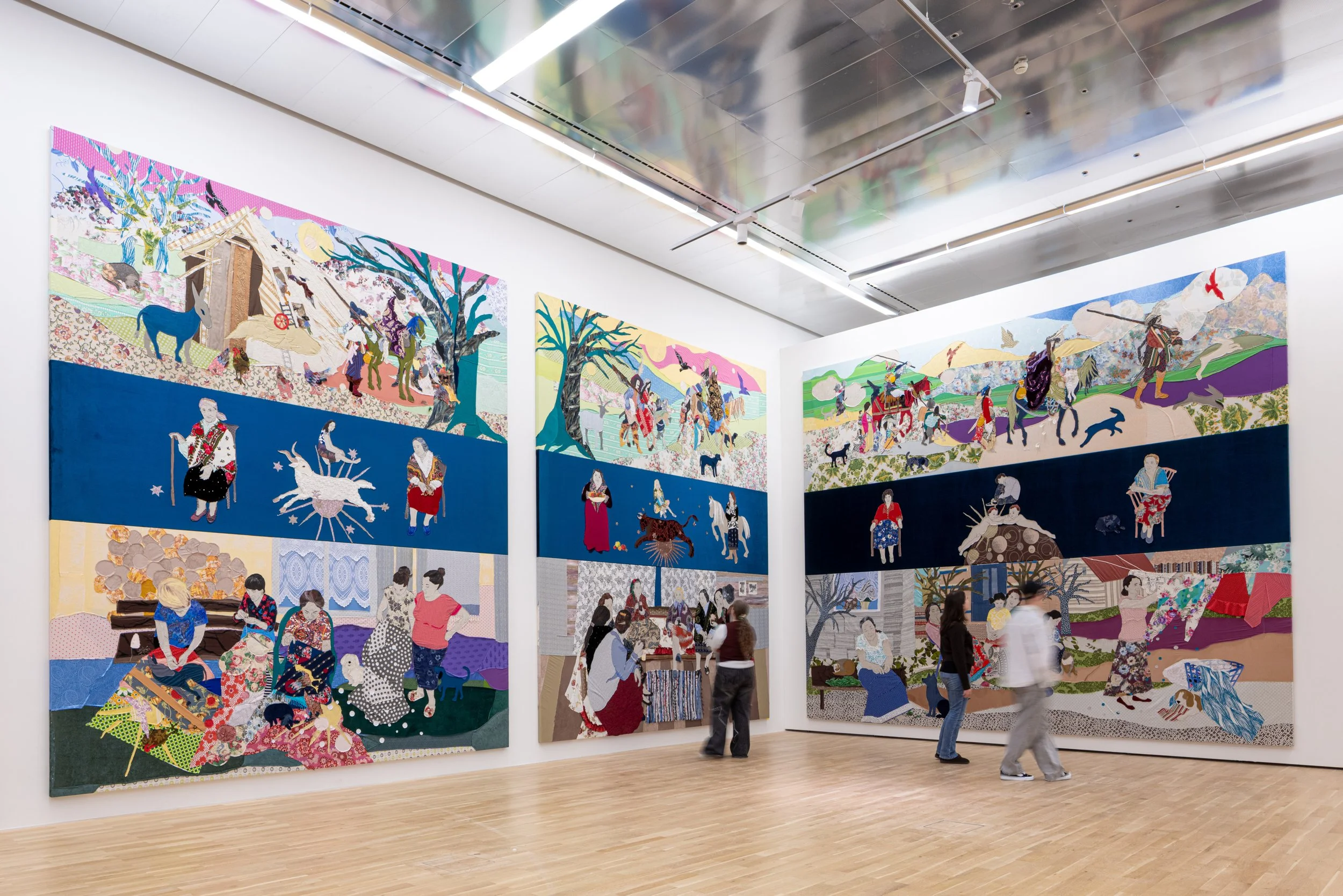 Ausstellungsansicht, Małgorzata Mirga-Tas, Eine alternative Geschichte, Kunstmuseum Wolfsburg, 2025, Foto: Marek Kruszewski