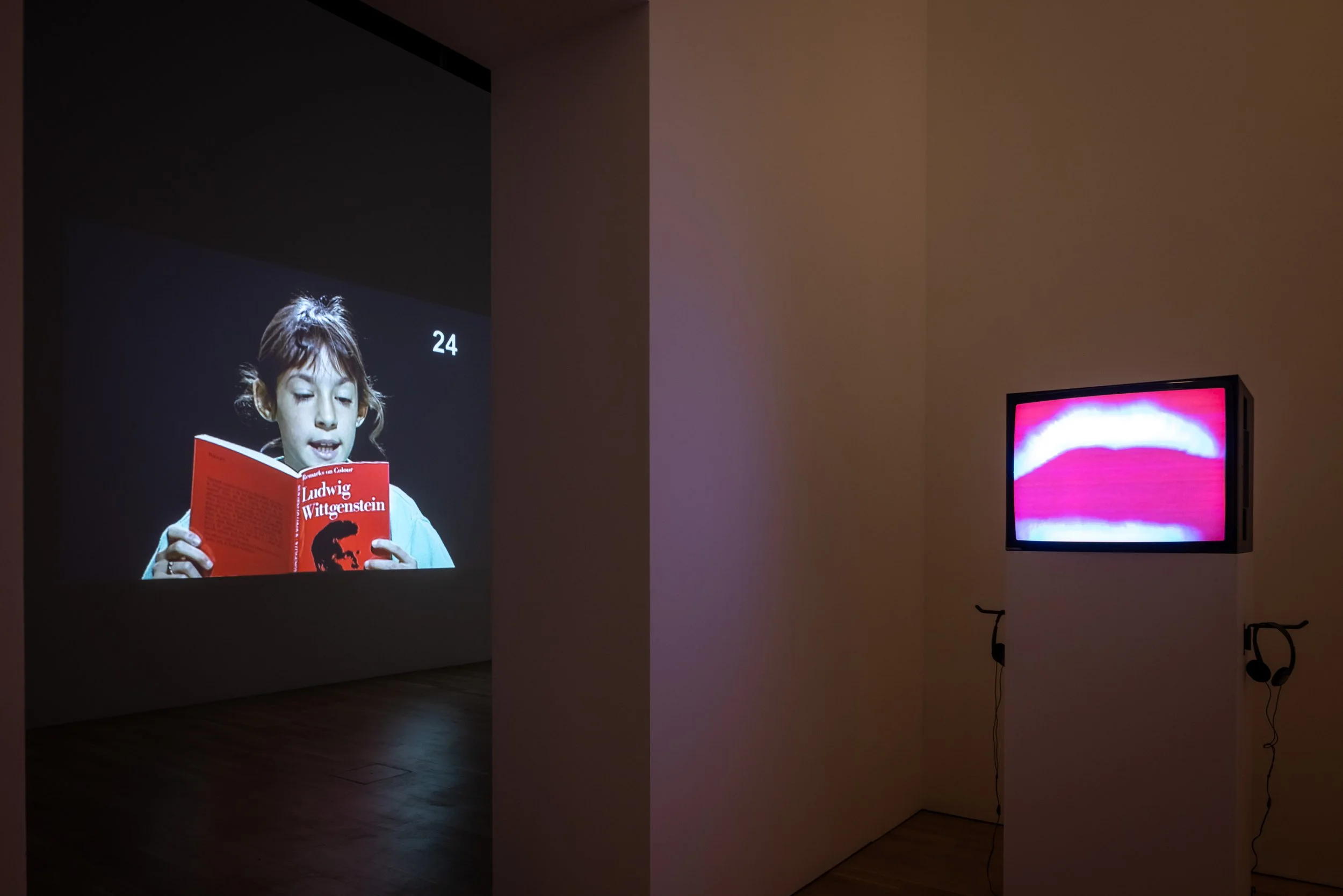 Gary Hill: Eine Frage der Wahrnehmung im Kunstmuseum Wolfsburg