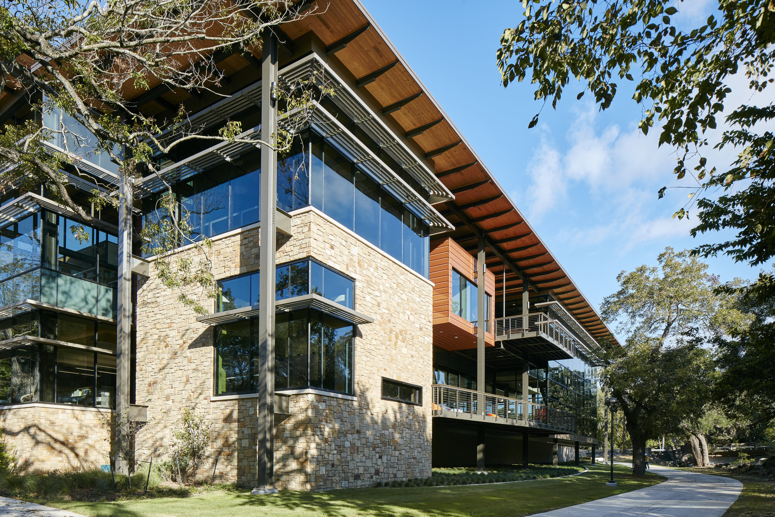 SEGUIN PUBLIC LIBRARY