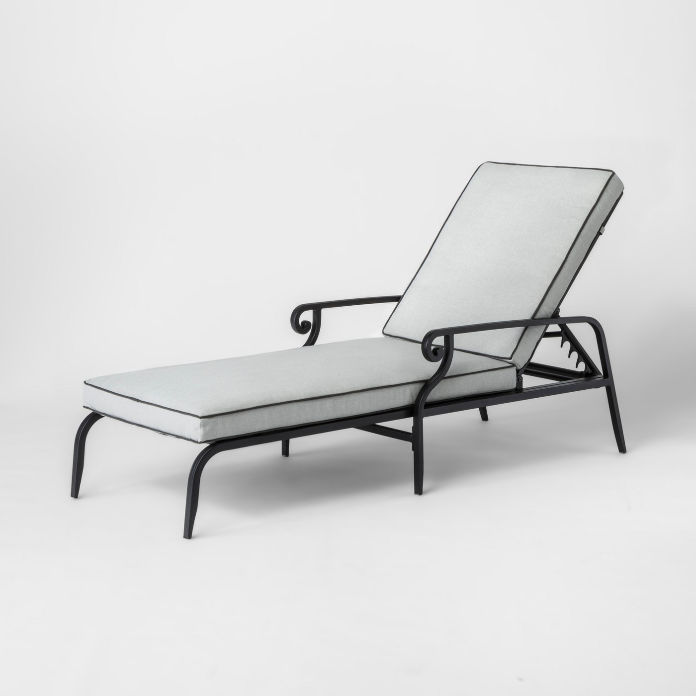 Chaise Lounge Chair