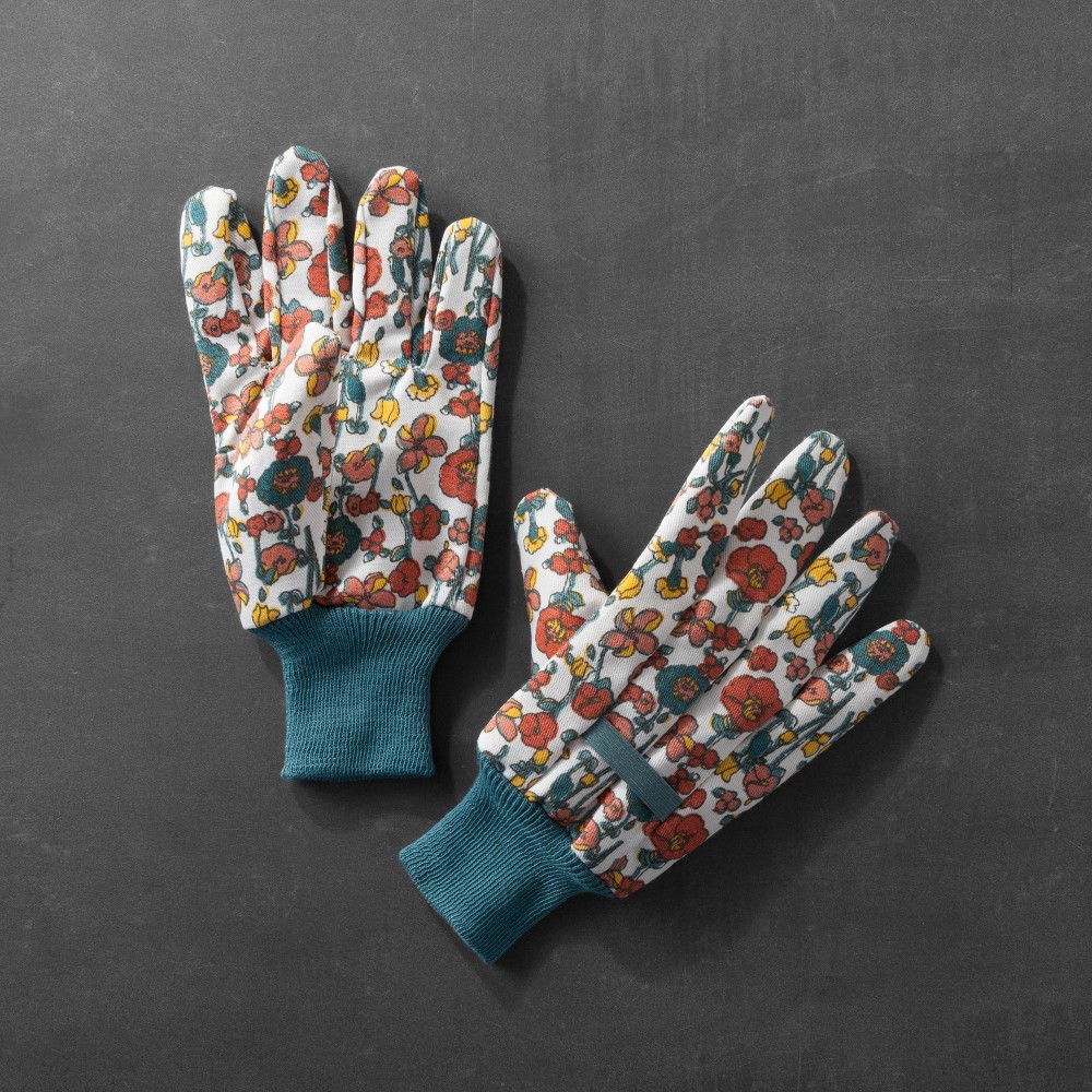 Gardening gloves