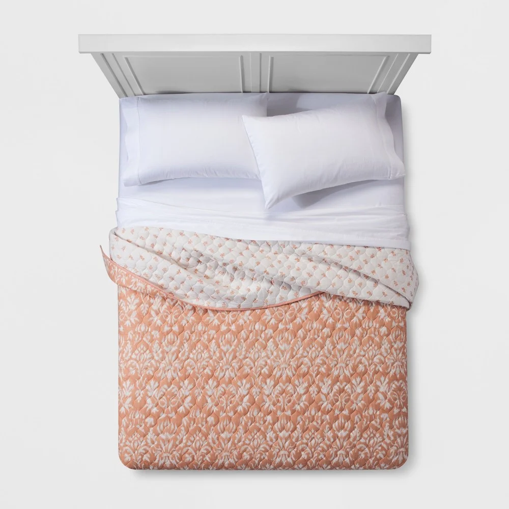 Coral Target Bedding