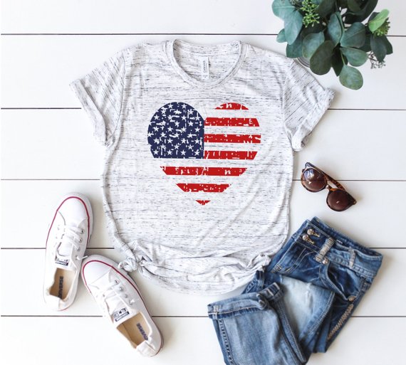 Heart graffic tshirt