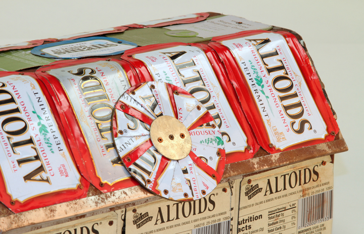 Altoids box, detail 2- web.jpg