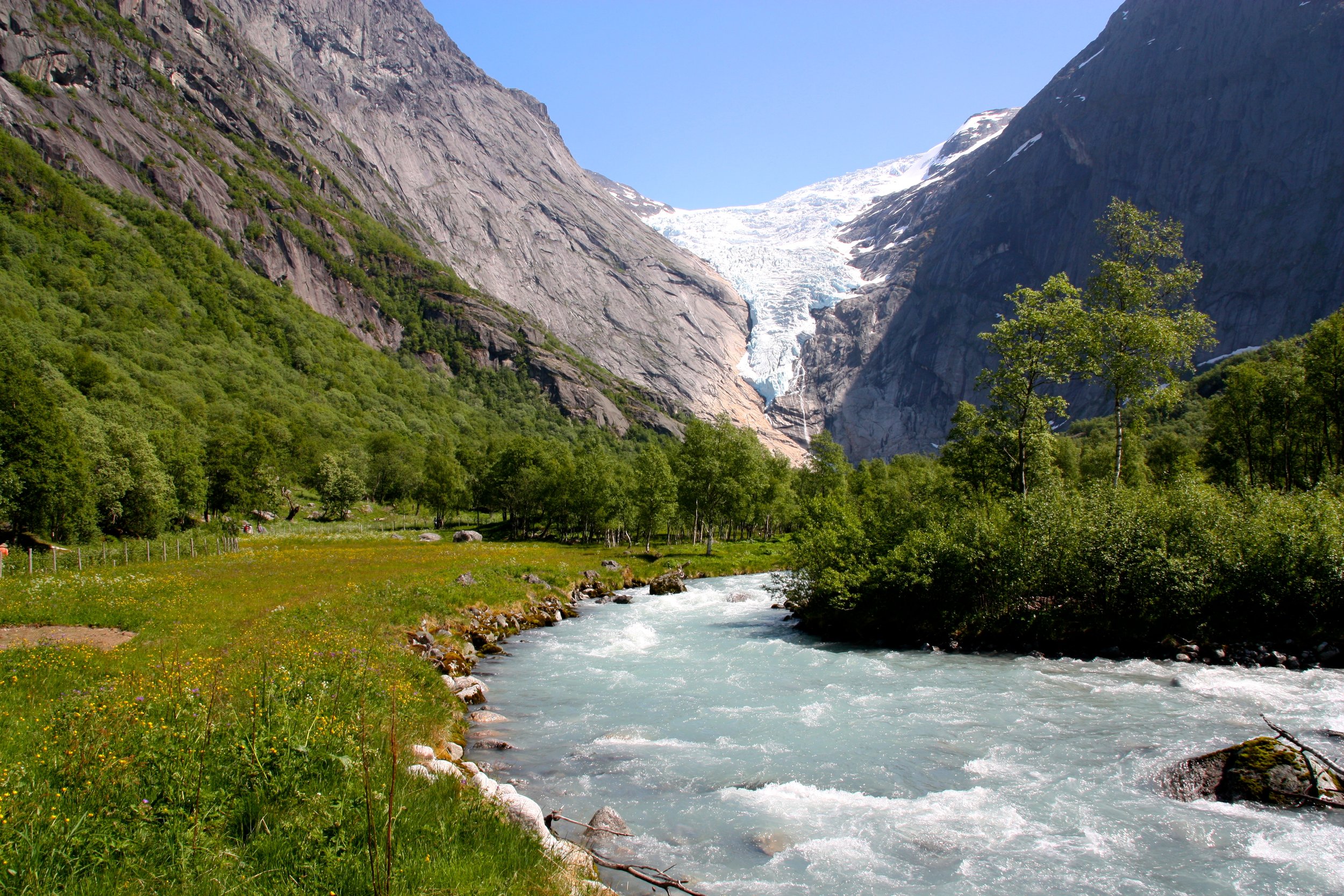 Briksdalsbreen