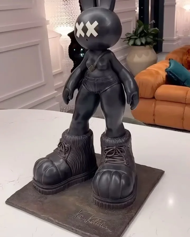 Bunny B Phat

70cm bronze with black patina 
Edition of 20

Available on my website kenkelleher.com

#Anchorball
#ArtObject
#DesignArt
#ArtCollector
#PlayLoudDreamBig
&copy;2026 Ken Kelleher. All rights reserved.
@anchorball / @sol.kelleher