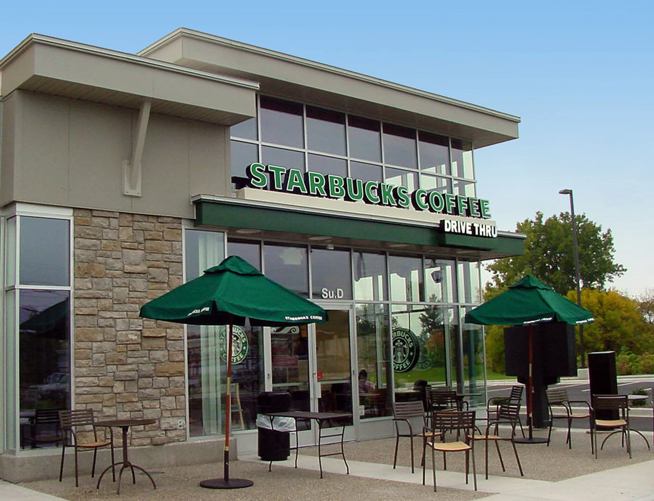 11c - 28th st retail.JPG