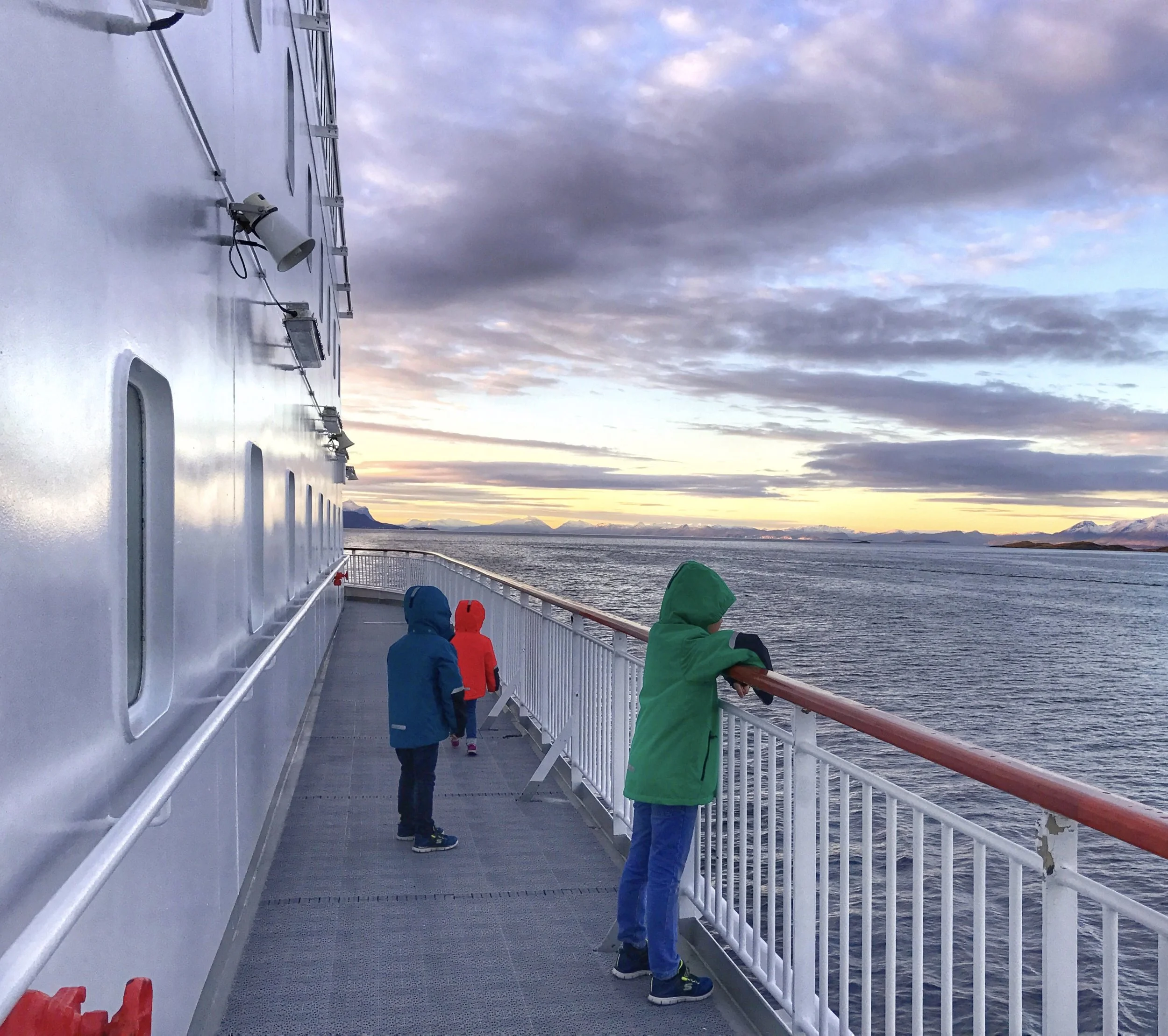 Boarding MSFinmarken (Hurtigruten)