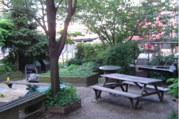 FishBridge Park, July 2004.jpg