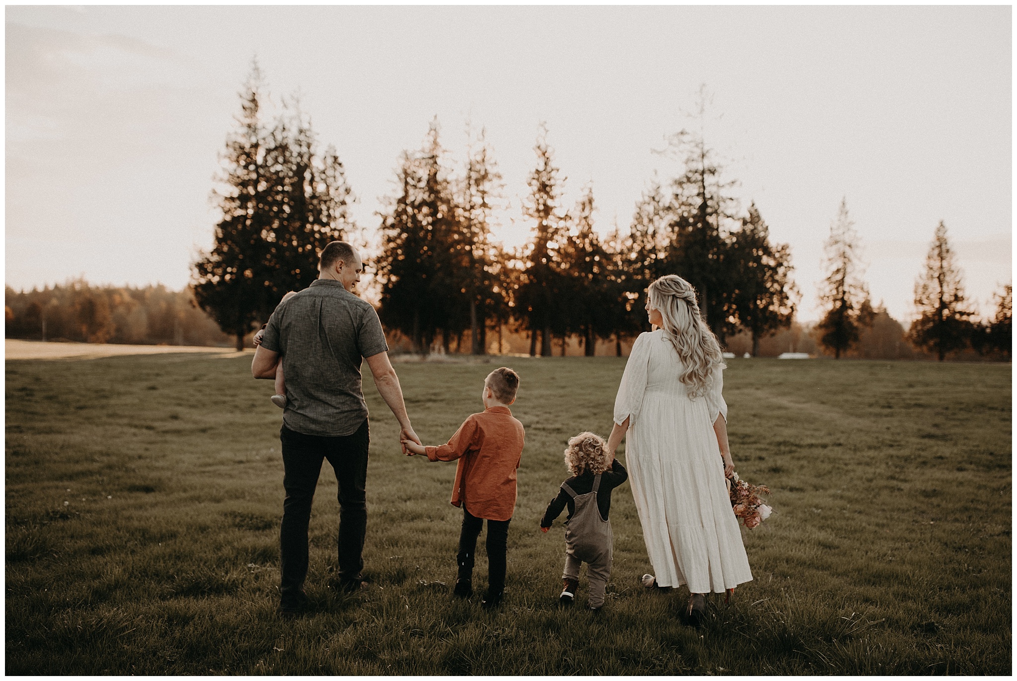Golden hour family photos in Fort Langley