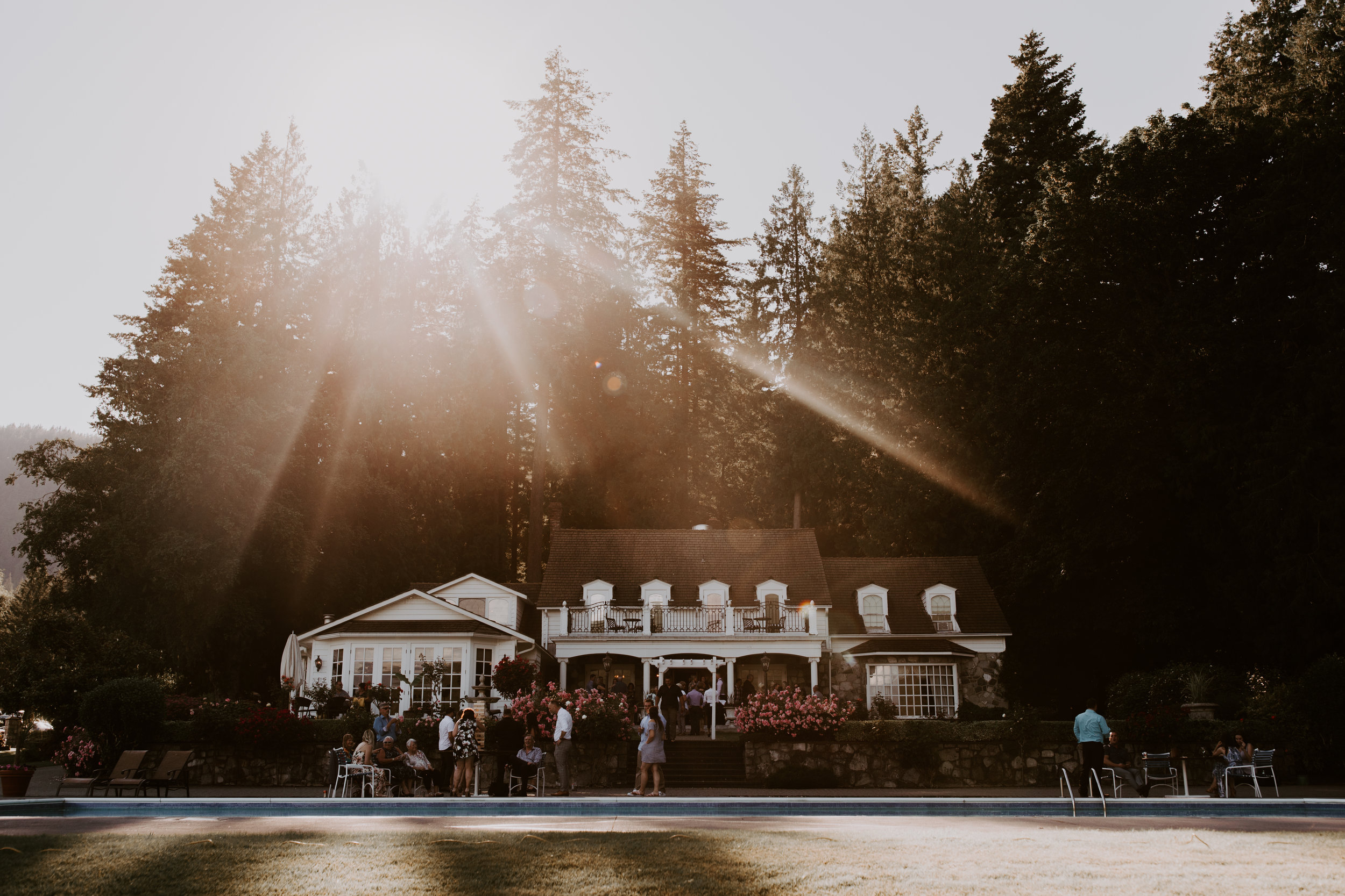 Rowena's Inn on the River Wedding - Samantha &amp; Sam