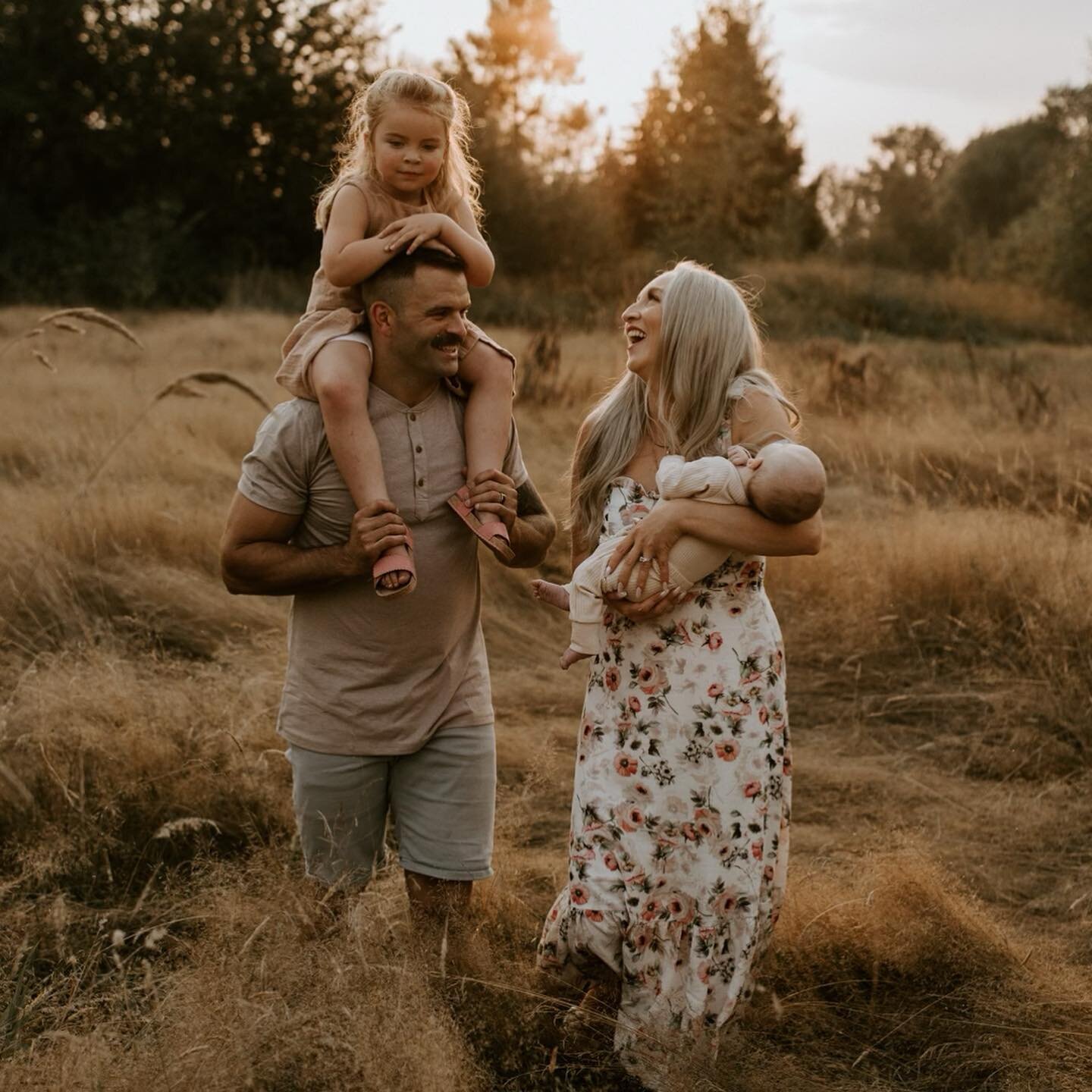 Loved this session so much, love this fam so much! @jenelle.emily - they&rsquo;re ready! 💕