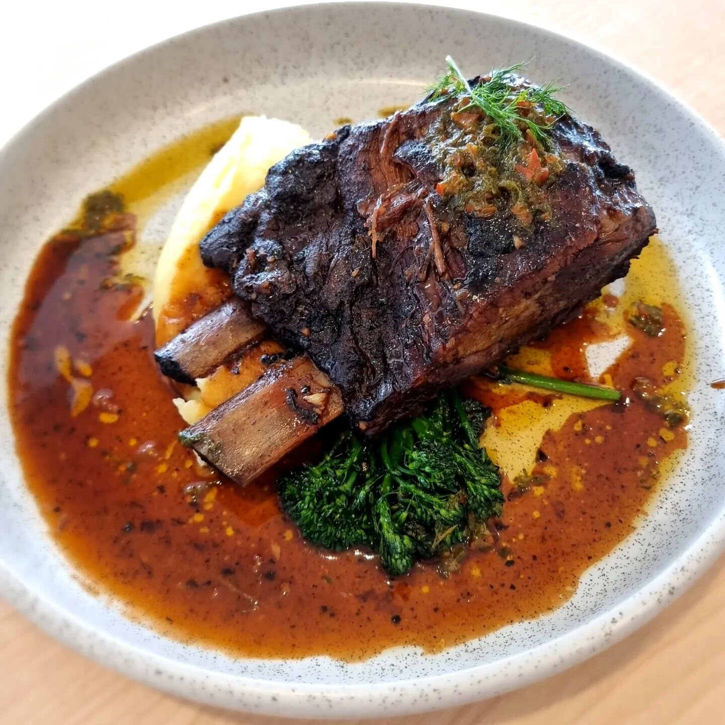 Our Braised Beef Short Rib is fast becoming the favourite on our winter menu, with sticky bourbon glaze, creamy mash, broccolini, red wine jus &amp; chimichurri.. Yum!! 😋