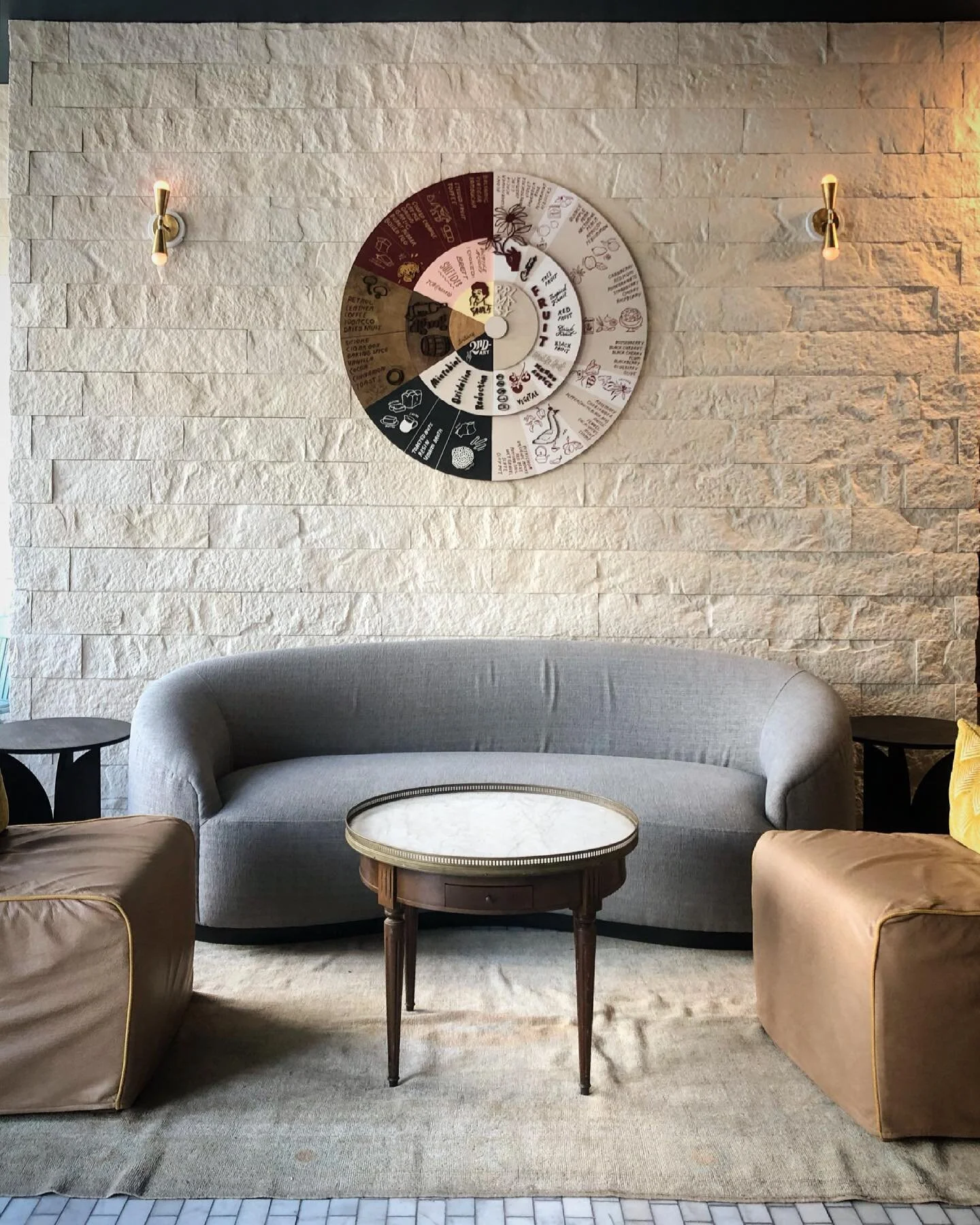 @smallchalk knocked it out of the park with this #commissioned #winewheel for @pluckwines! Swipe 👉 for the detail shot of this gem...🎨 / expert hanging by @hnk_studio 🙏 / @colectivonola @perrieresquerre
