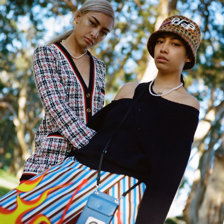 Katayanagi Twins The Katayanagi Twins are identical twin Dj’s from New Zealand. Influential to their peers the girls are now two of Australasia’s fastest growing natural influencer/DJ’s in the fashion and music scene.