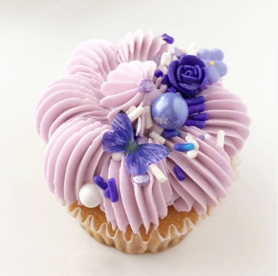 simplysucre butterfly sprinkle mix cupcake.png