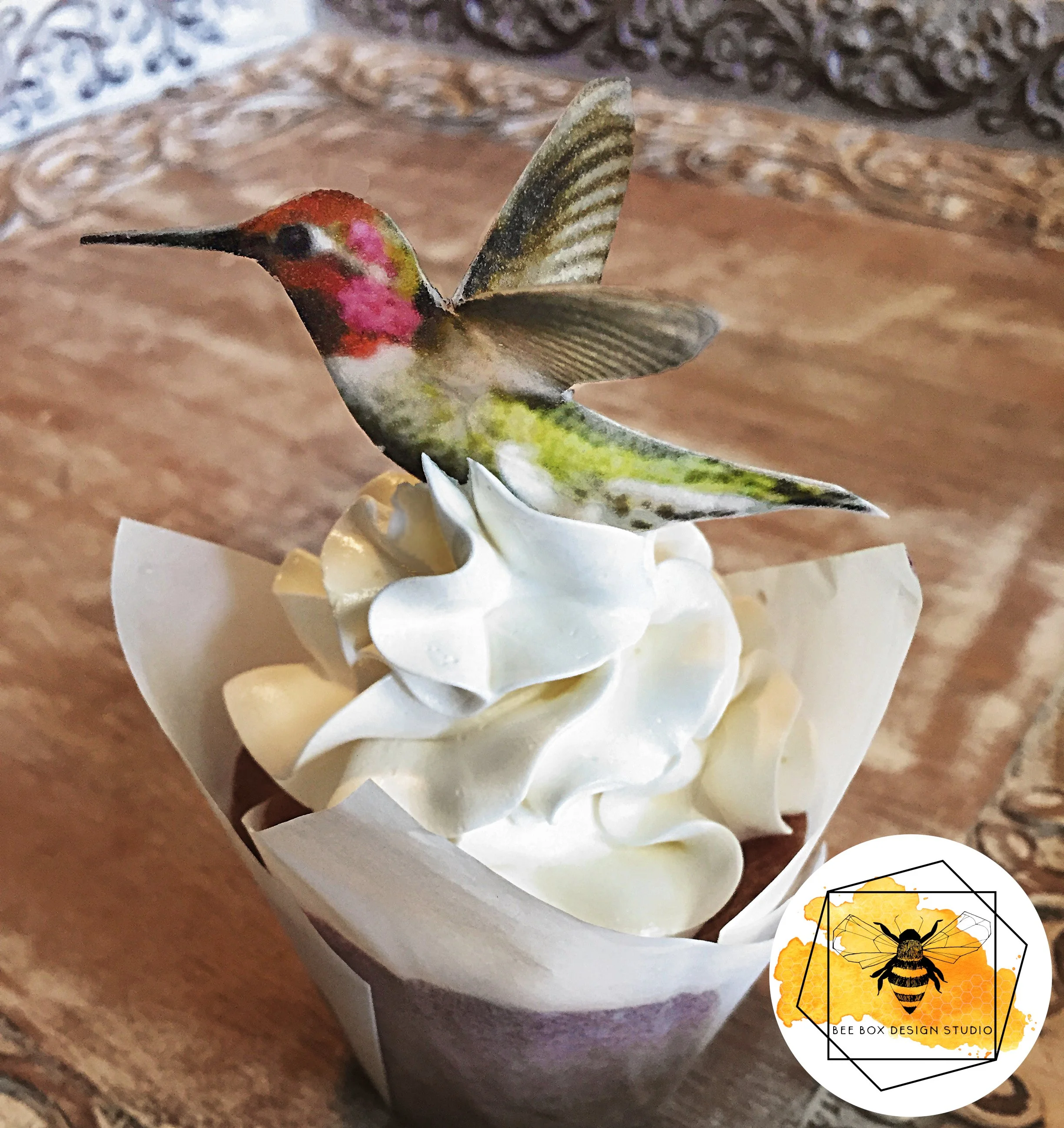 humingbird cupcake 3.JPG