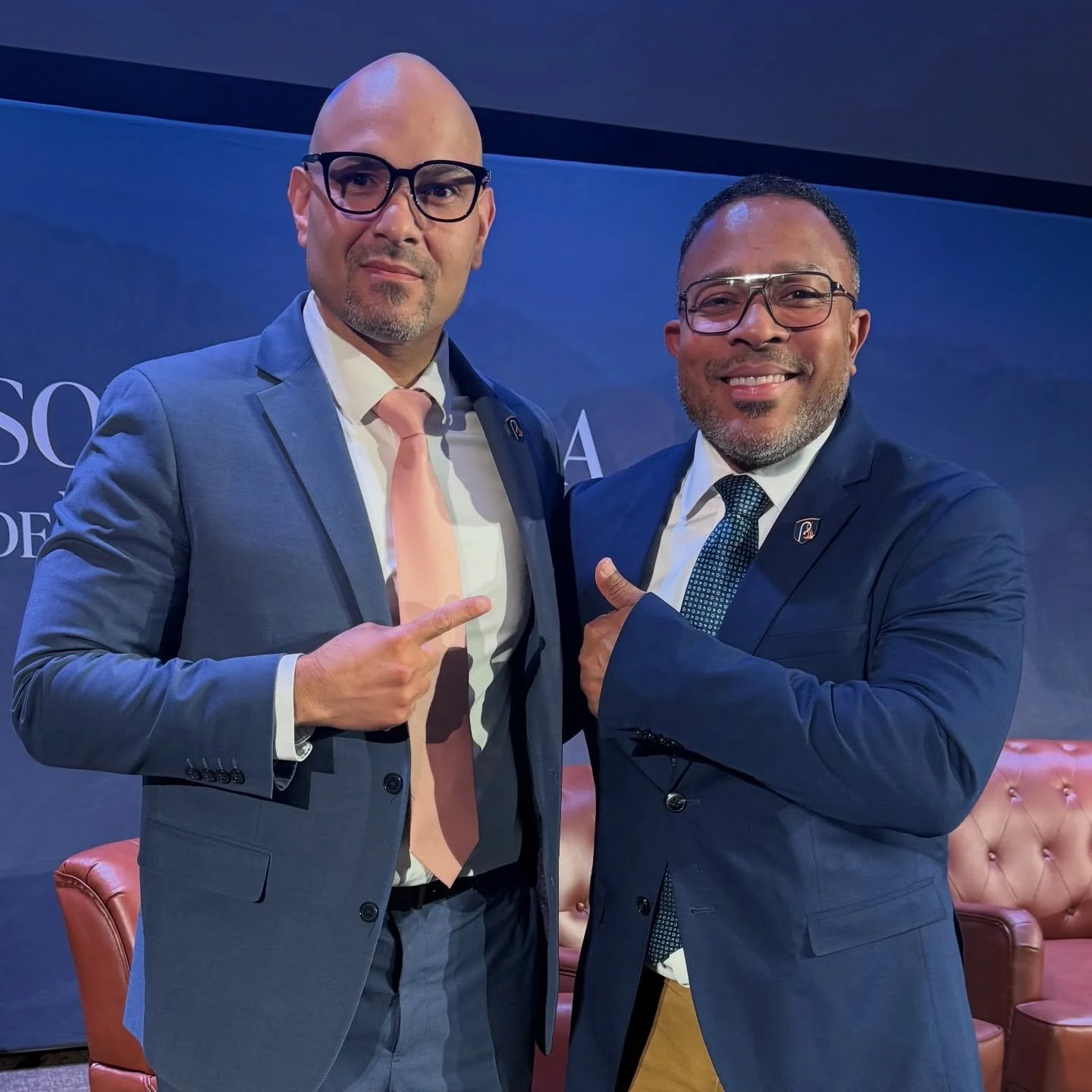 &ldquo;&iexcl;Qu&eacute; maravilloso y agradable es cuando los hermanos conviven en armon&iacute;a!&rdquo;
Estoy s&uacute;per agradecido por esta nueva amistad.