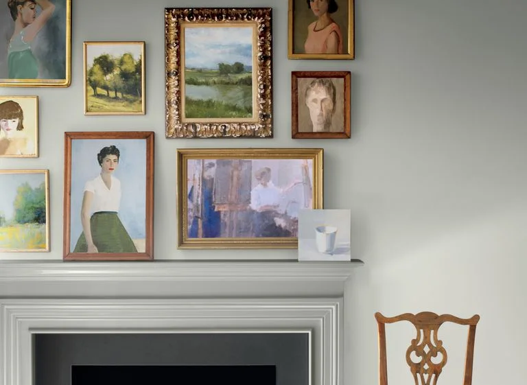 Pair the soft gray with warm metallics for the perfect balance and a hint of glam. Via Benjamin Moore .