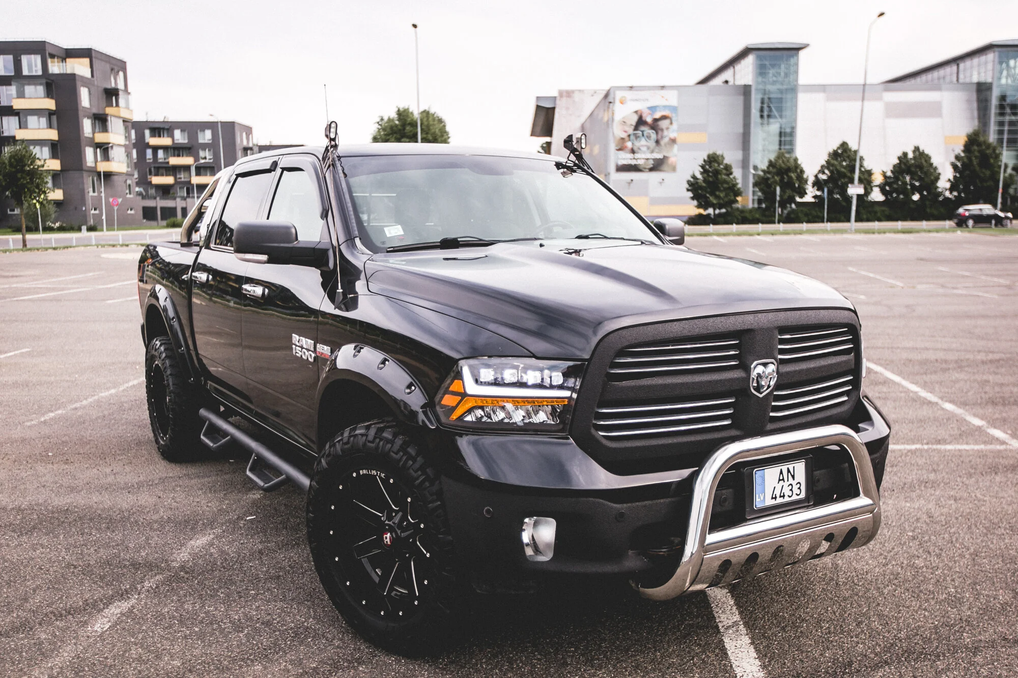 dodge-ram-arena-parking-3.jpg