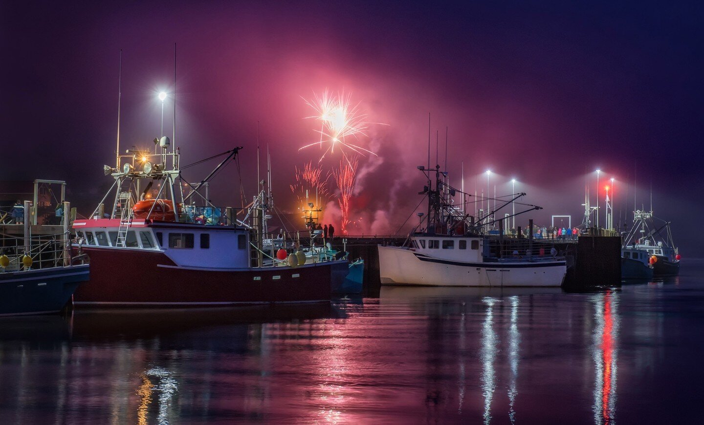 Fireworks through the fog over the Bay of Fundy, in Alma, New Brunswick on Canada Day, 2017 - Canada's 150th birthday. I was feeling grateful and proud to be Canadian.

https://postly.link/3dZ/

#ilovecanada #proudcanadian #almanb #fireworks #fishing