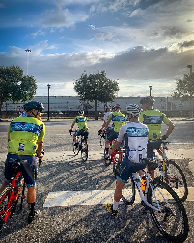 Weekends are better with bike rides...
.
@jadizzo 📷
.
.
.

#charlestoncycling #cooperrivercycles #elielcycling #iaminfinit #ridelife #ridelots #velo #cyclingshots #cyclingphotos #cycling #cyclinglife #cyclist #roadcycling #outsideisfree #strava #str