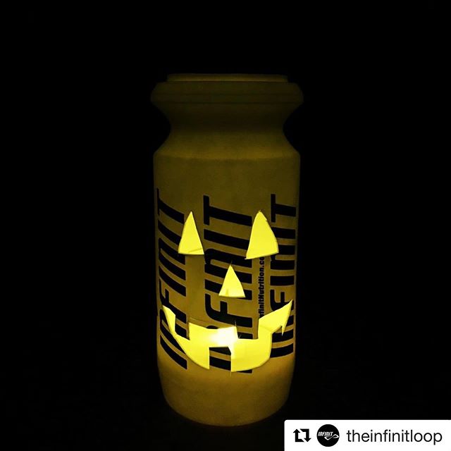 🎃 HAPPY HALLOWEEN! 🎃
.
Last chance to get your FREE mystery bag with a $50+ order. Deal ends at midnight!
.
Check the link in our bio for our spin on a spooky good Halloween treat made with MUD! Mocha MUD Chia Pudding! 😋
.
.
.
.
. #trickortreat #spooky #pumpkin #happyhalloween #halloweencostume #jackolantern #creepy #mystery #chia #protein #proteinshake #recipe # #boo #costume #iaminfinit #sportsnutrition #workout #fitness #charlestoncycling