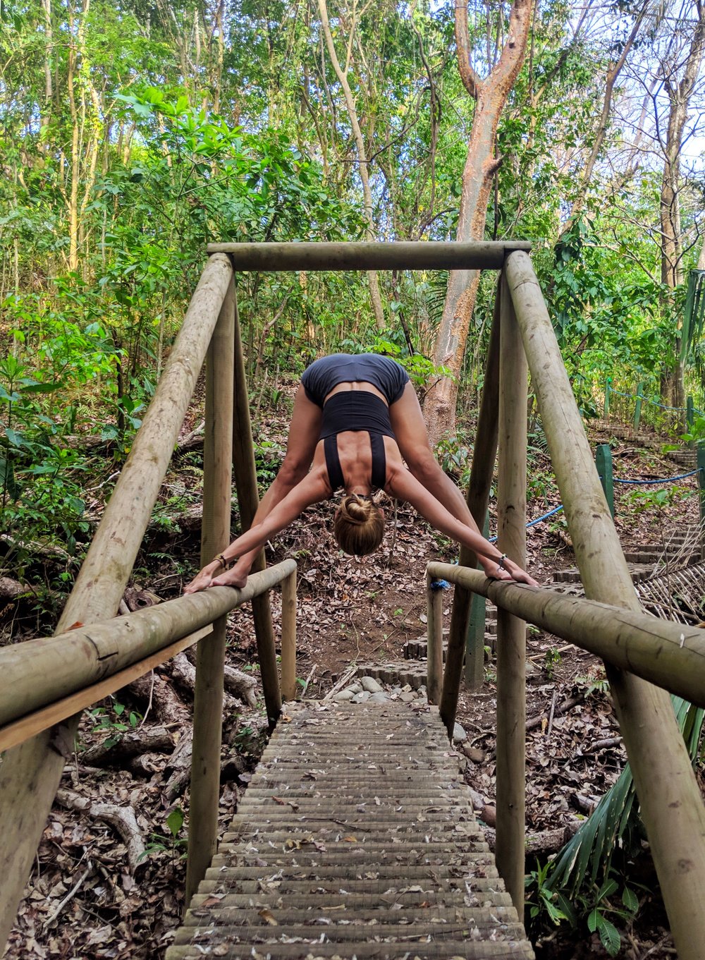 Yoga Costa Rica @yoga_ky